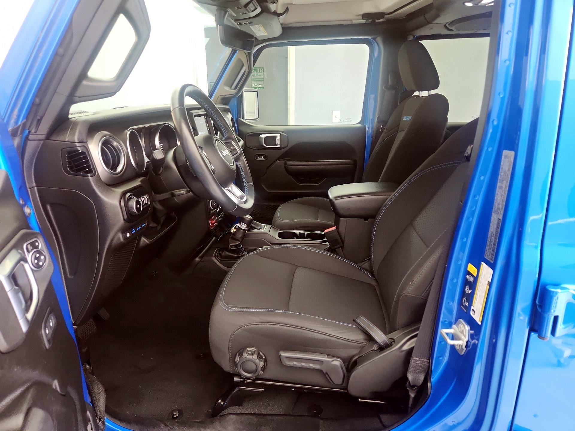 Thumbnail: 2022 Jeep Wrangler - 11