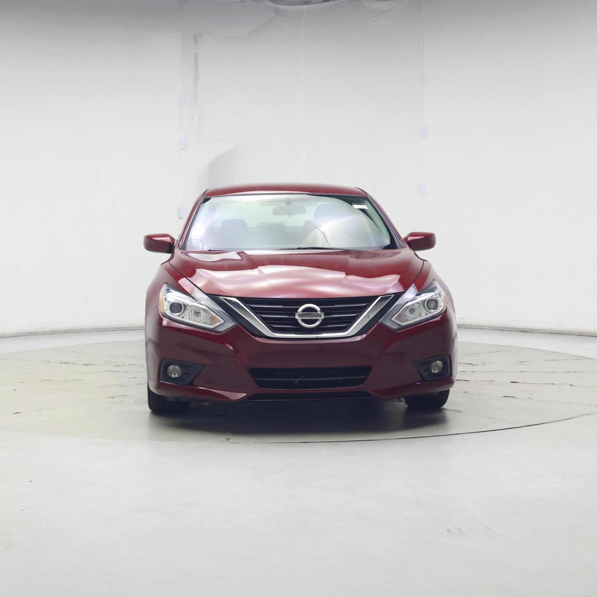 Thumbnail: 2017 Nissan Altima - 5
