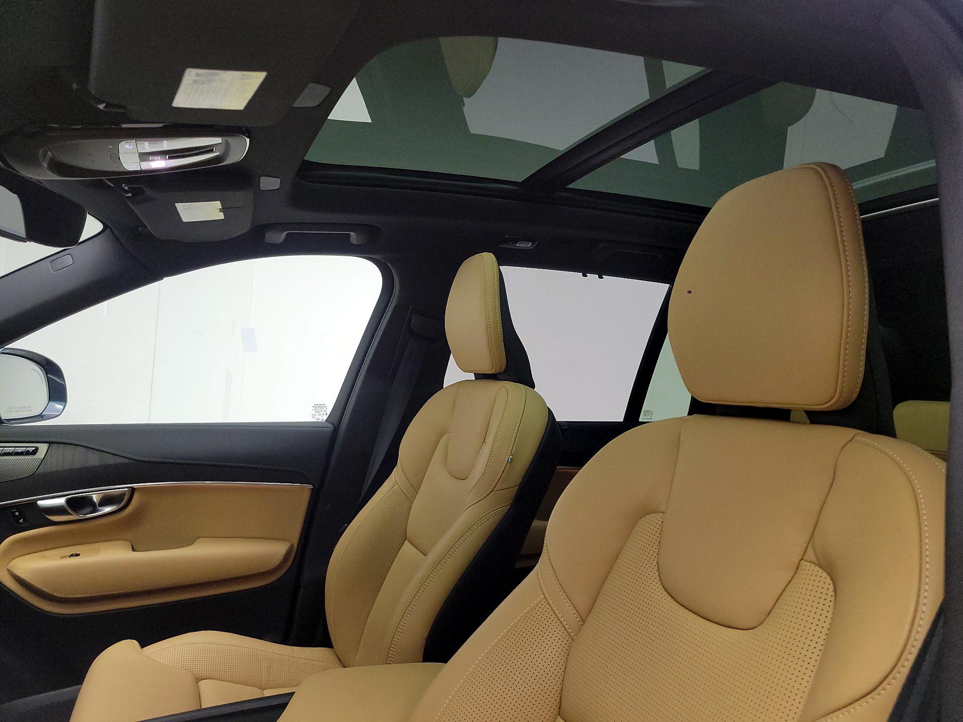 Thumbnail: 2025 Volvo XC90 - 19