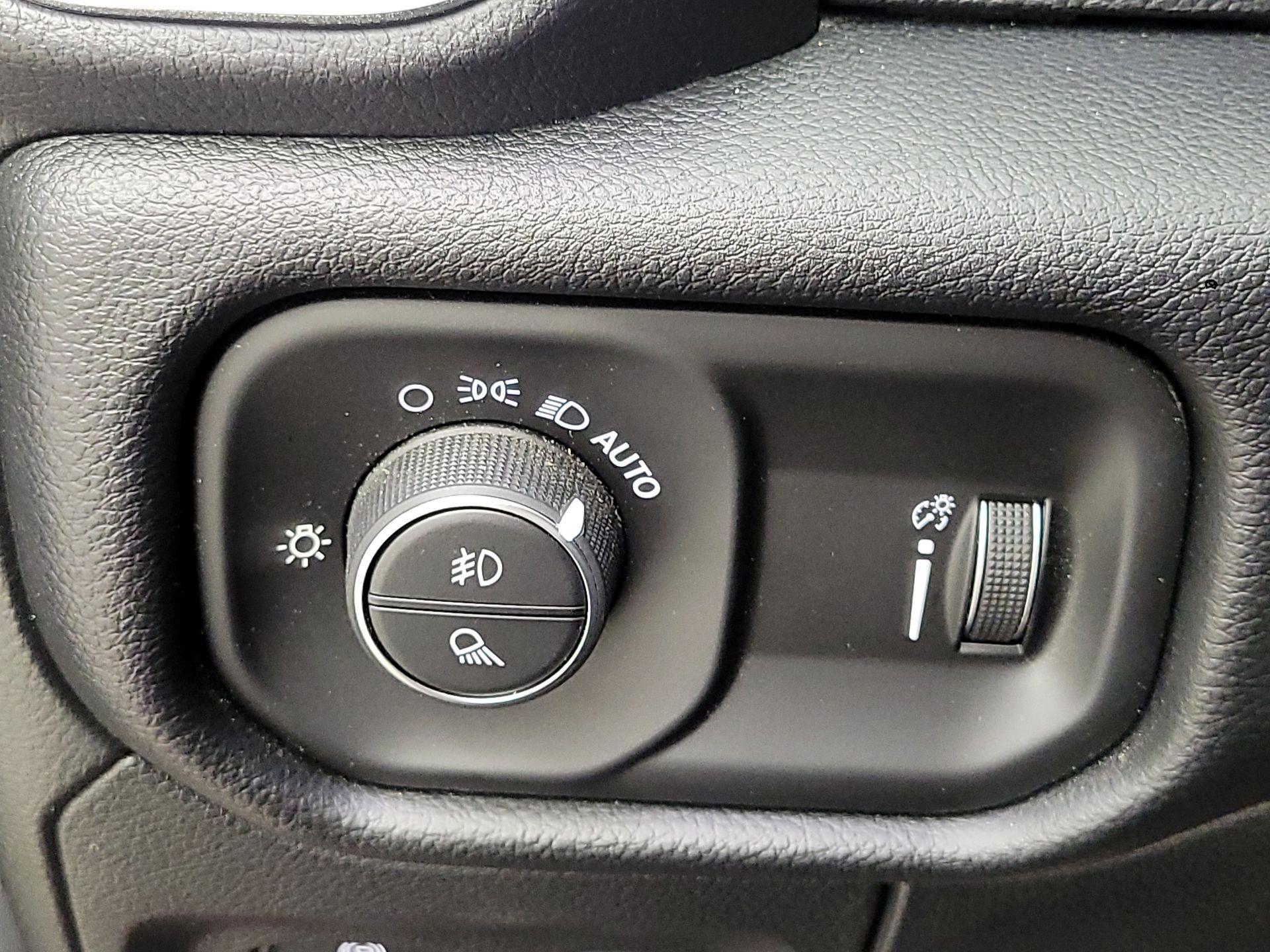 Thumbnail: 2020 RAM 1500 - 13