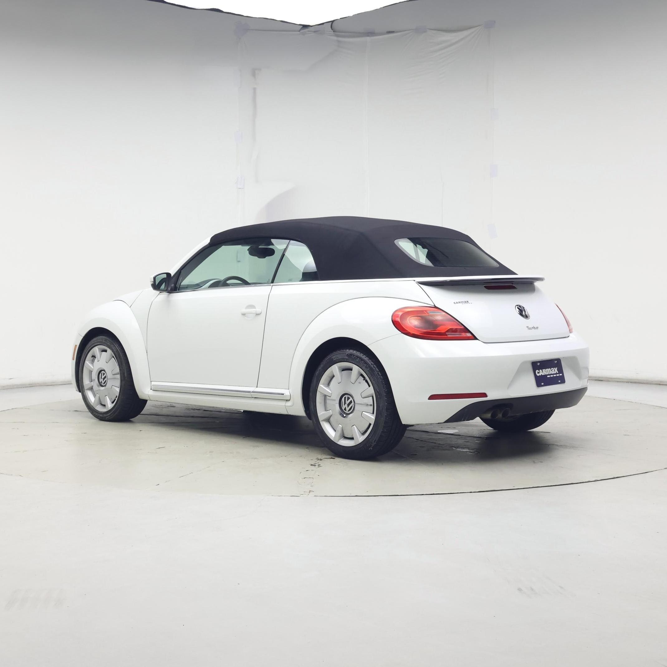 Thumbnail: 2016 Volkswagen Beetle - 2