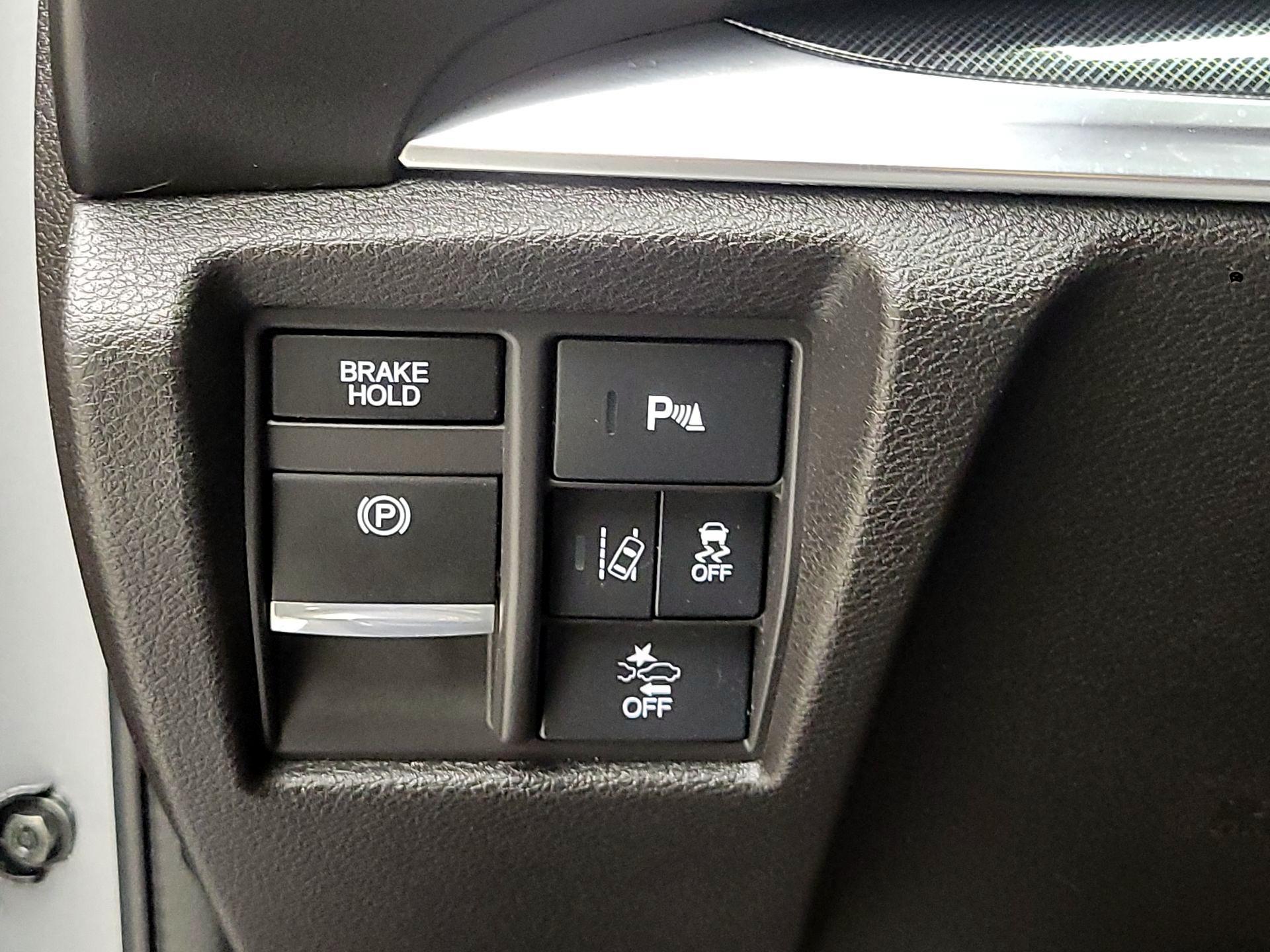 Thumbnail: 2019 Acura MDX - 13