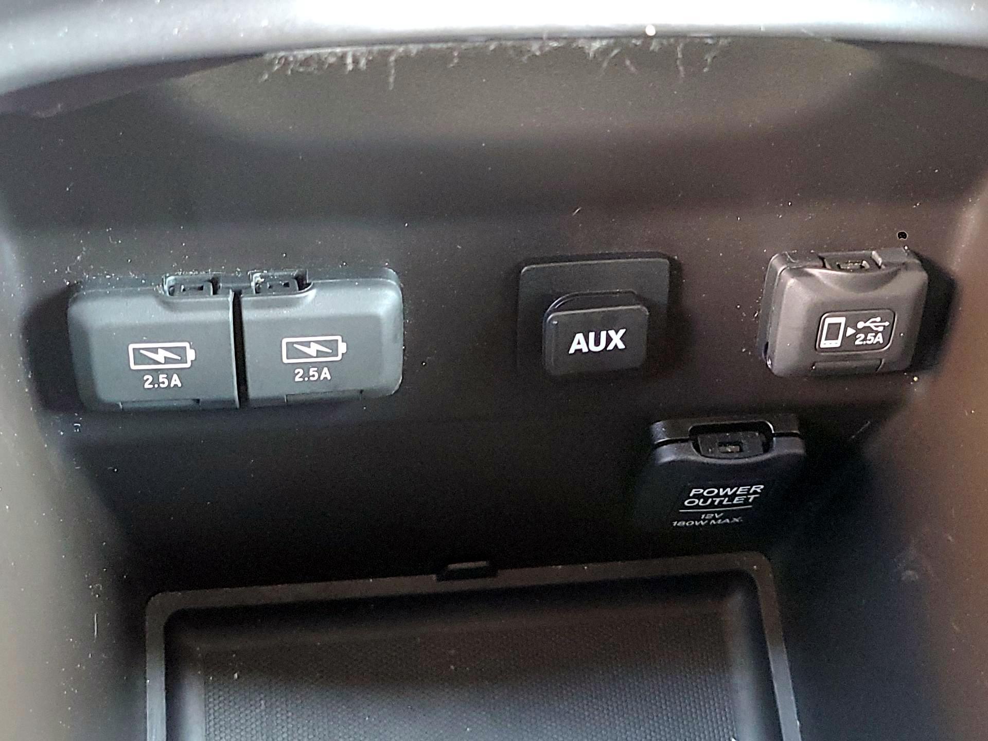 Thumbnail: 2019 Acura MDX - 19