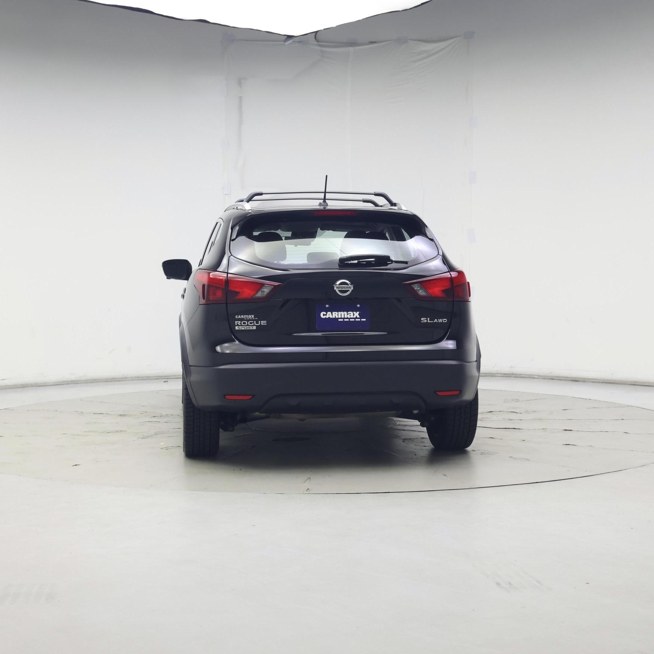 Thumbnail: 2017 Nissan Rogue Sport - 6