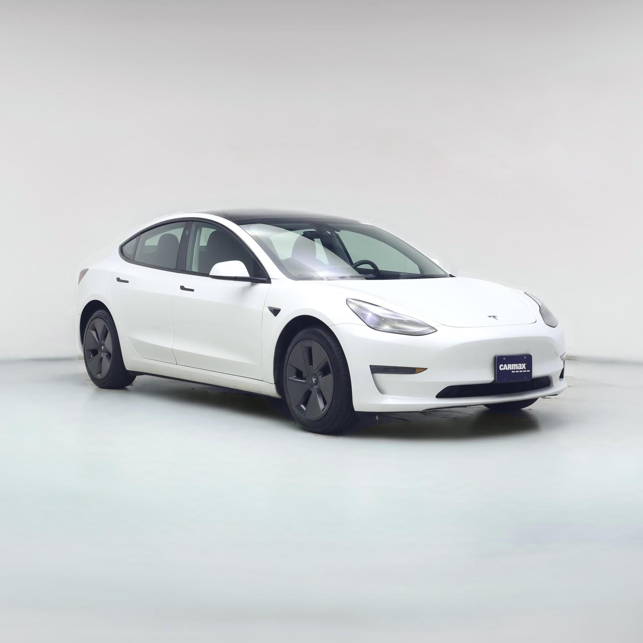 Thumbnail: 2023 Tesla Model 3 - 1