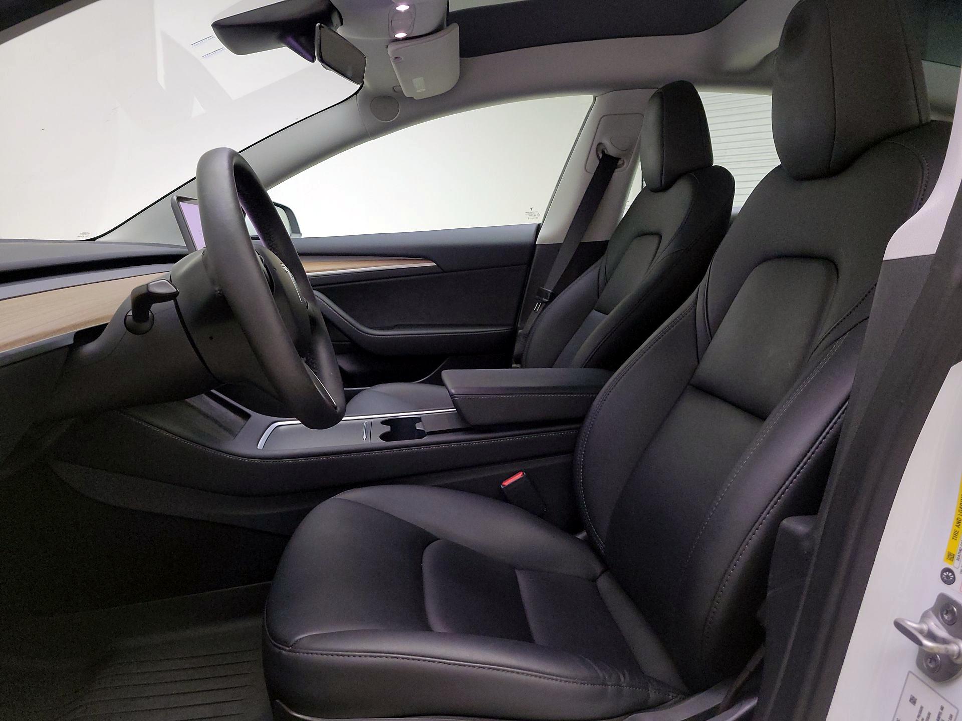 Thumbnail: 2023 Tesla Model 3 - 11