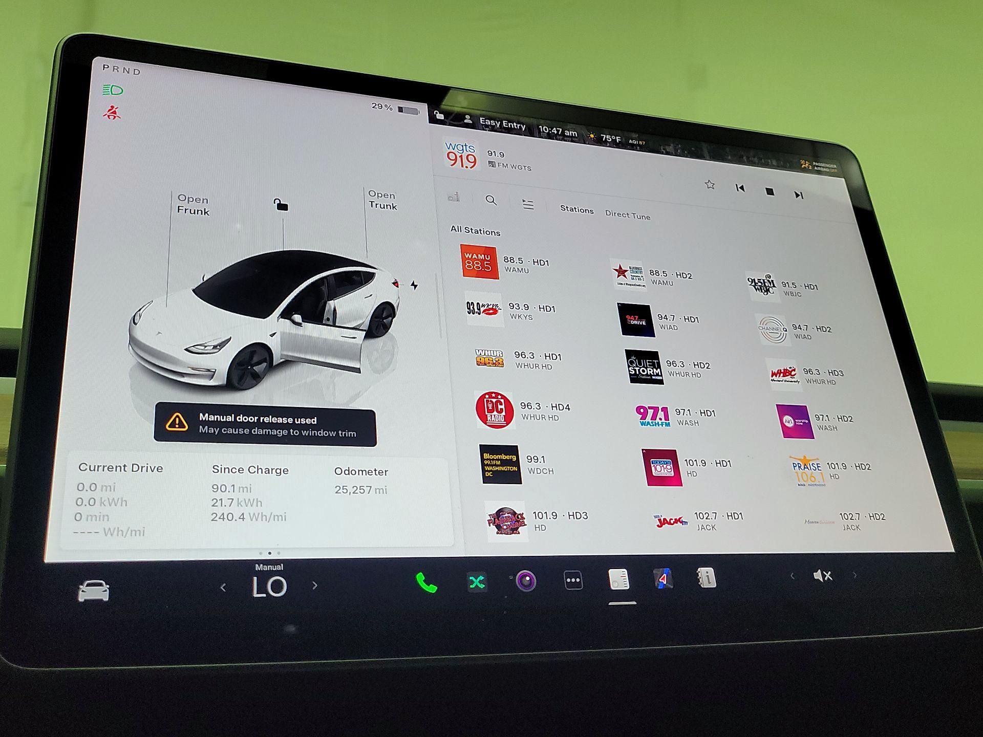 Thumbnail: 2023 Tesla Model 3 - 15