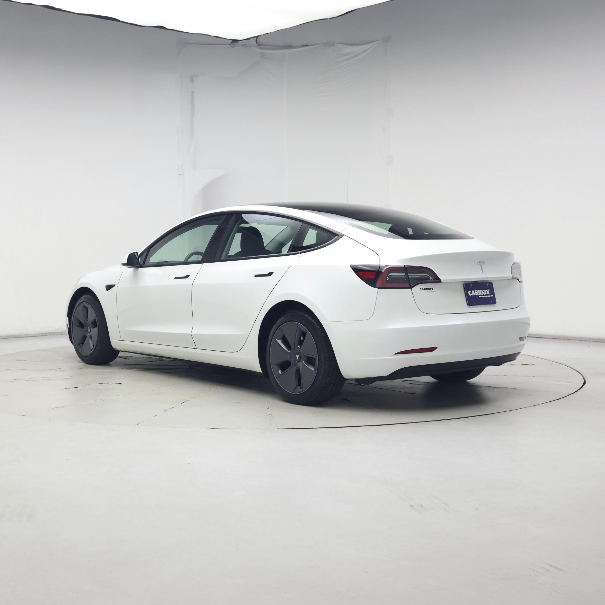 Thumbnail: 2023 Tesla Model 3 - 2