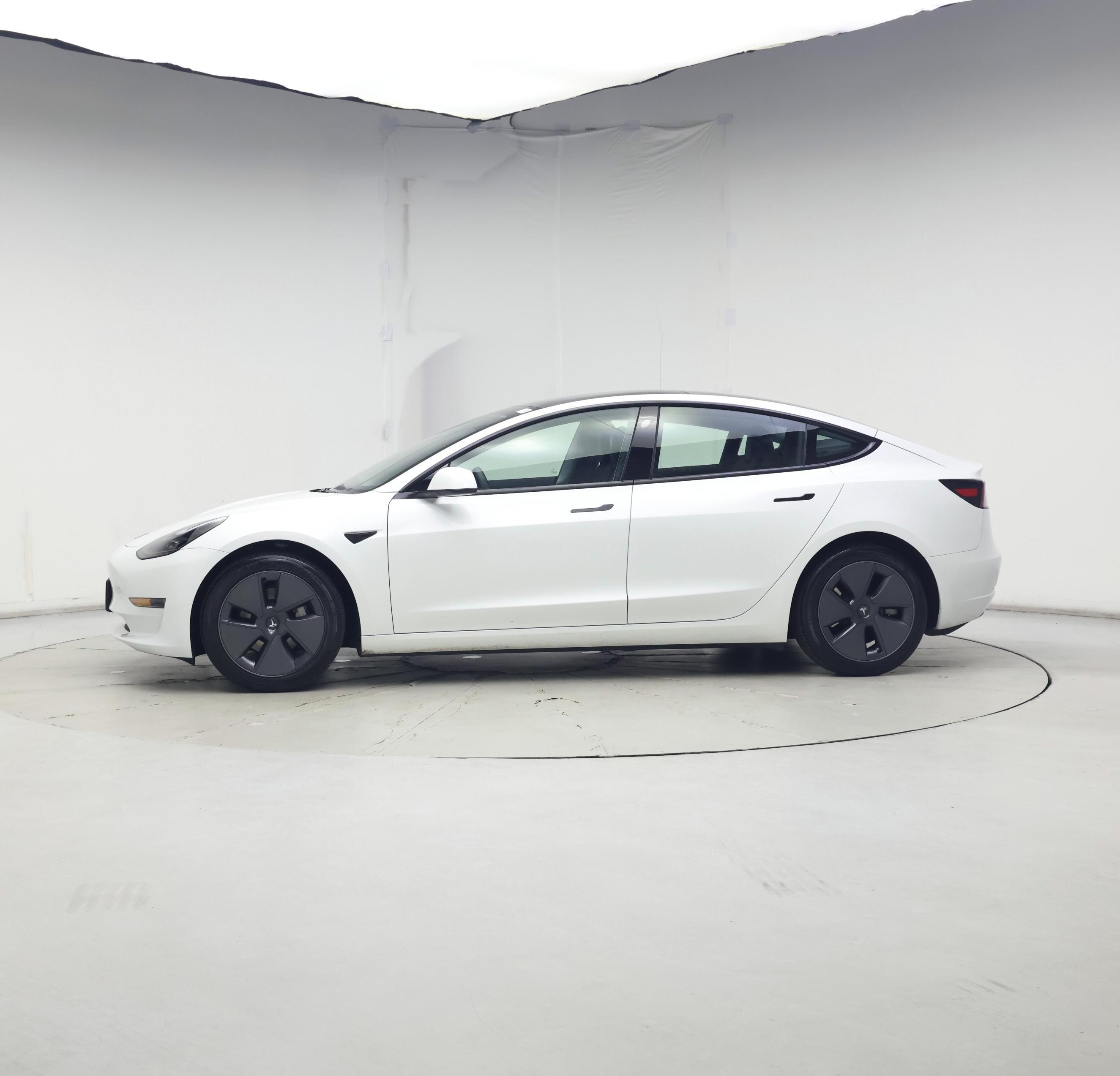 Thumbnail: 2023 Tesla Model 3 - 3