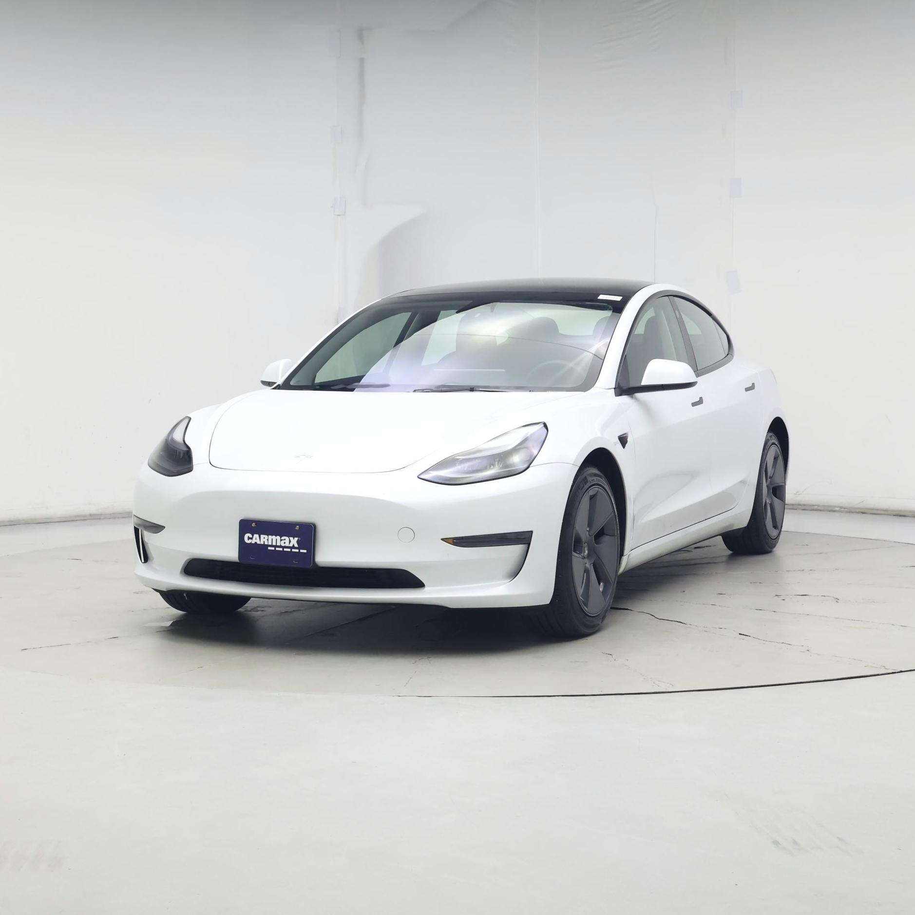 Thumbnail: 2023 Tesla Model 3 - 4