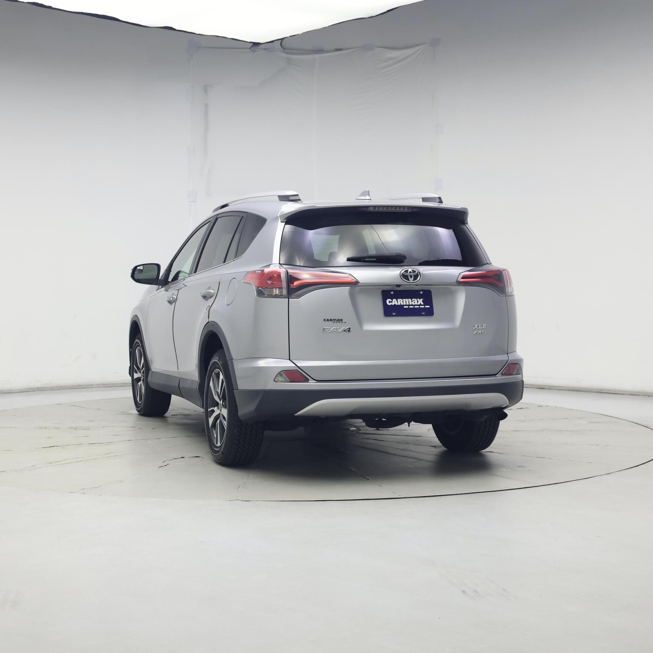 Thumbnail: 2016 Toyota RAV4 - 6
