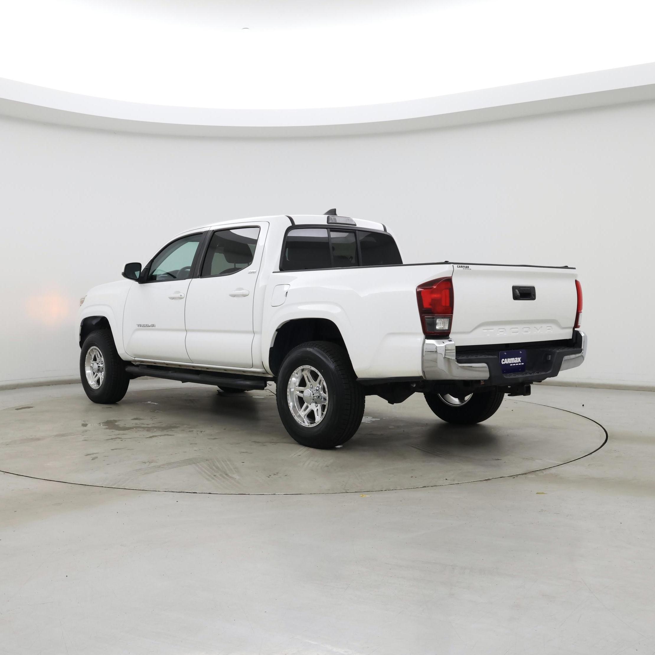 Thumbnail: 2019 Toyota Tacoma - 2