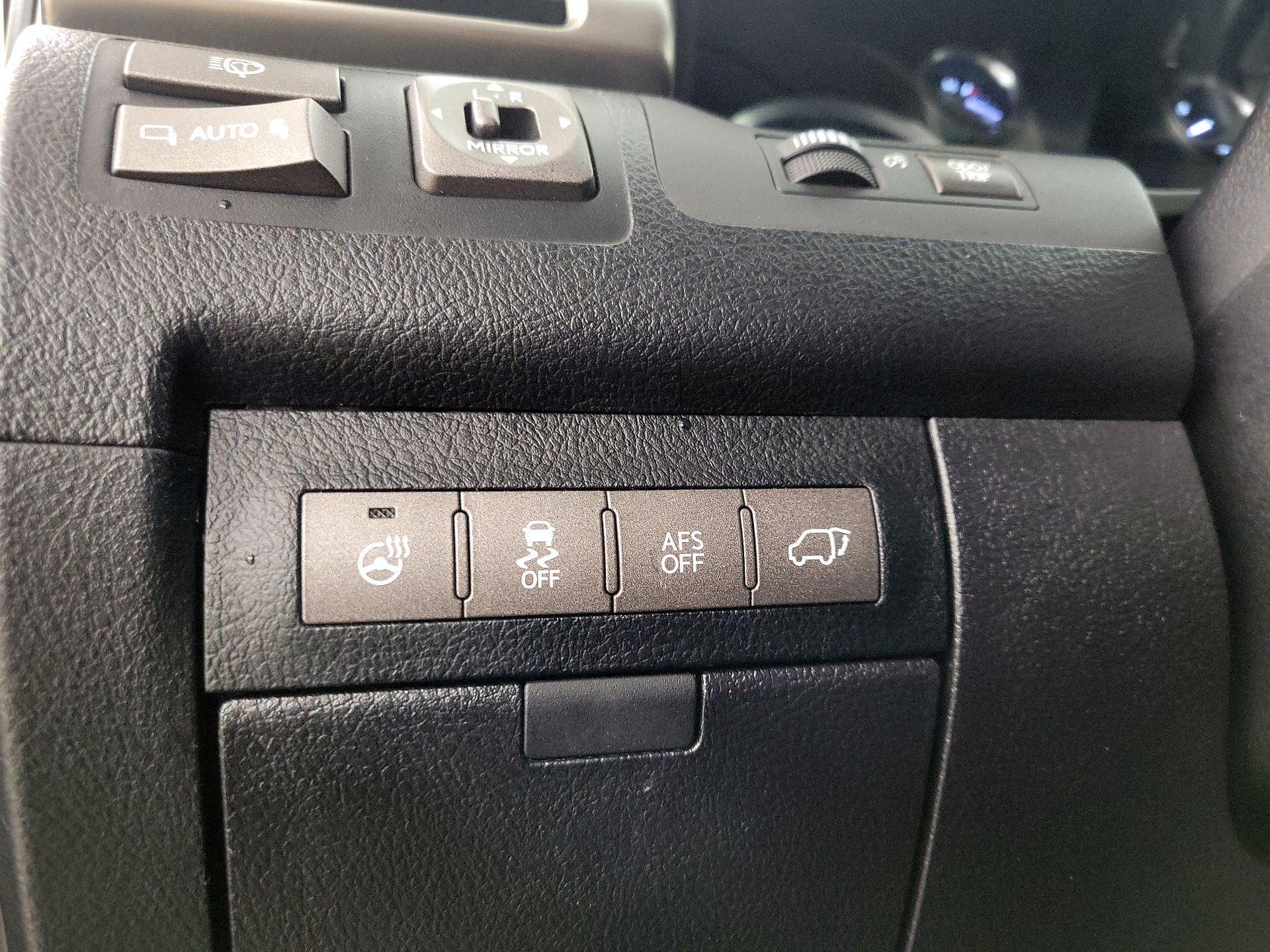 Thumbnail: 2014 Lexus LX - 13