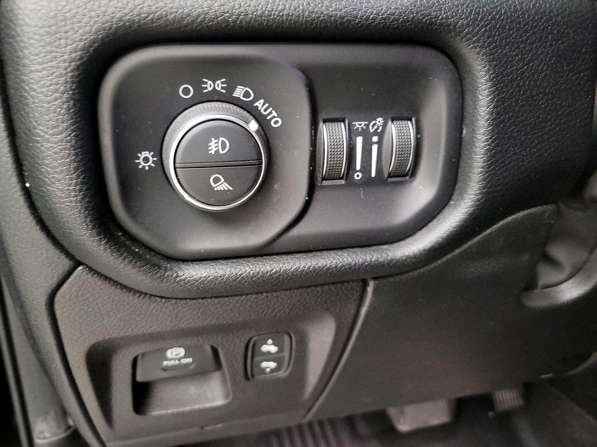 Thumbnail: 2022 RAM 1500 - 13