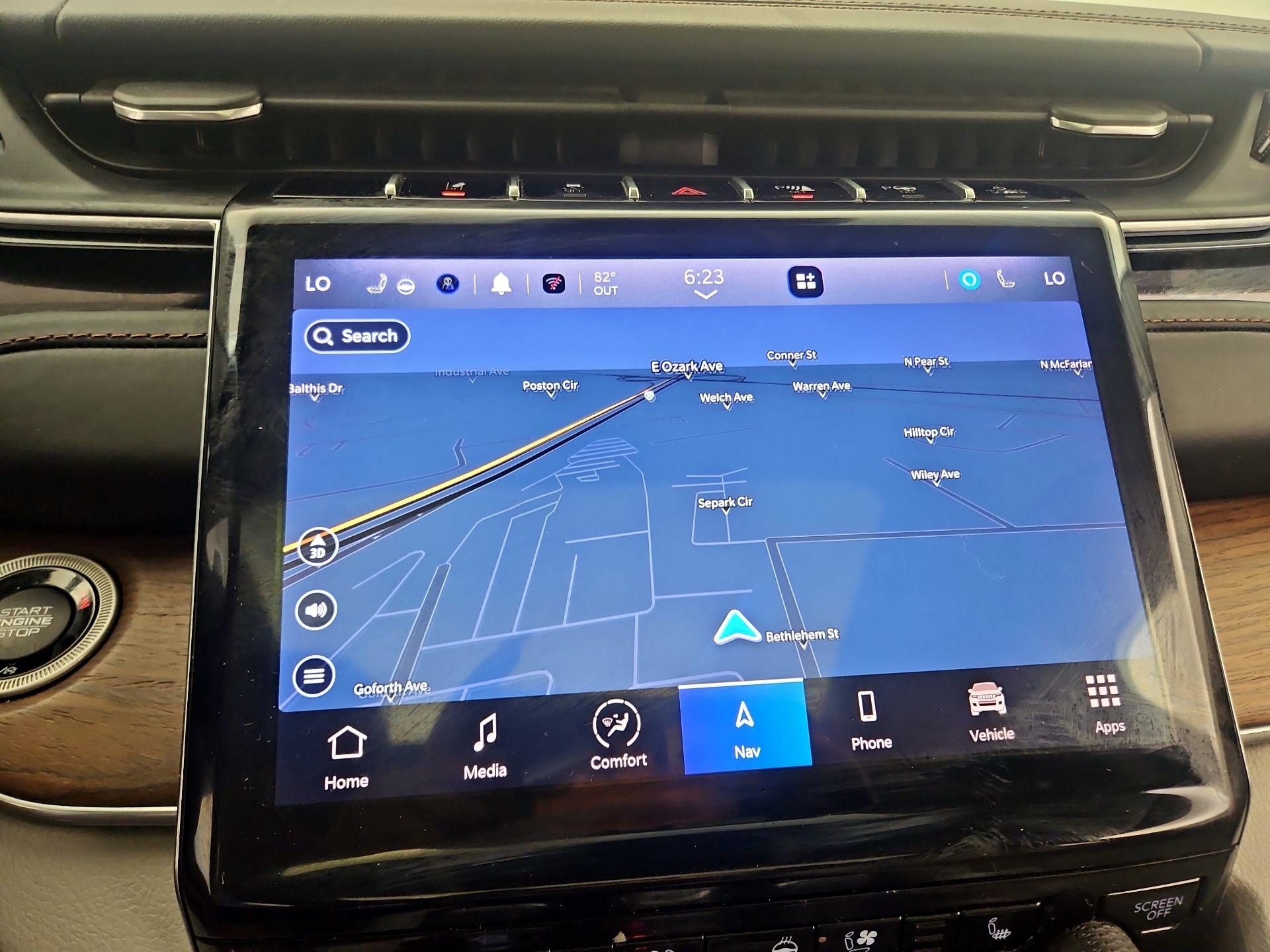 Thumbnail: 2022 Jeep Grand Cherokee - 14