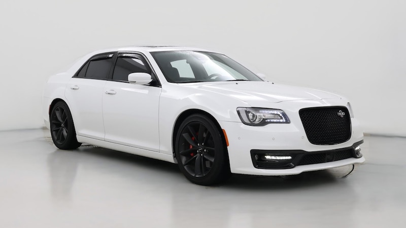 2023 Chrysler 300 C Hero Image