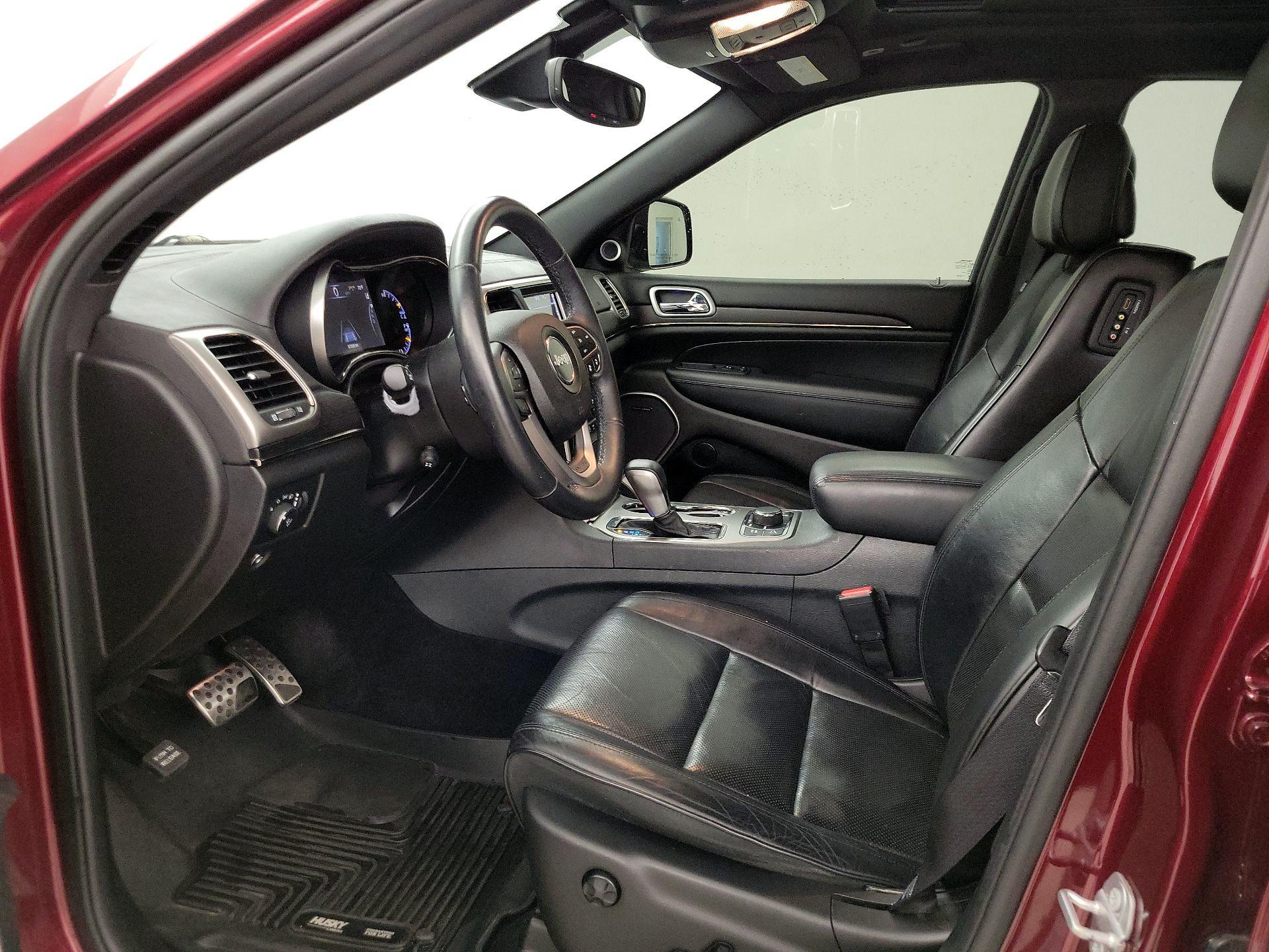 Thumbnail: 2018 Jeep Grand Cherokee - 11