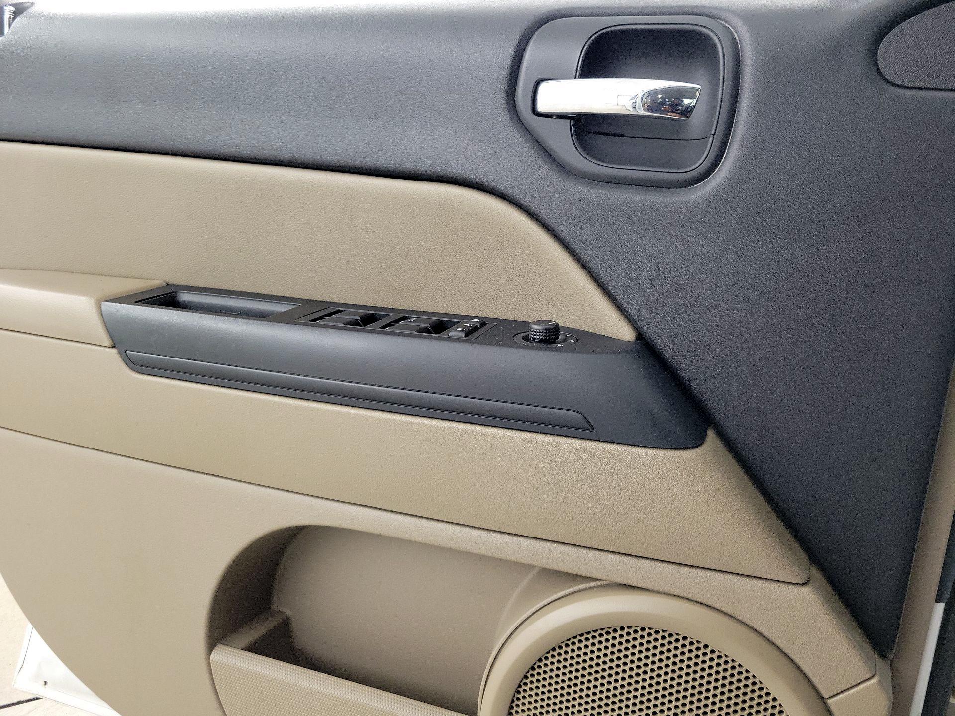 Thumbnail: 2016 Jeep Patriot - 12