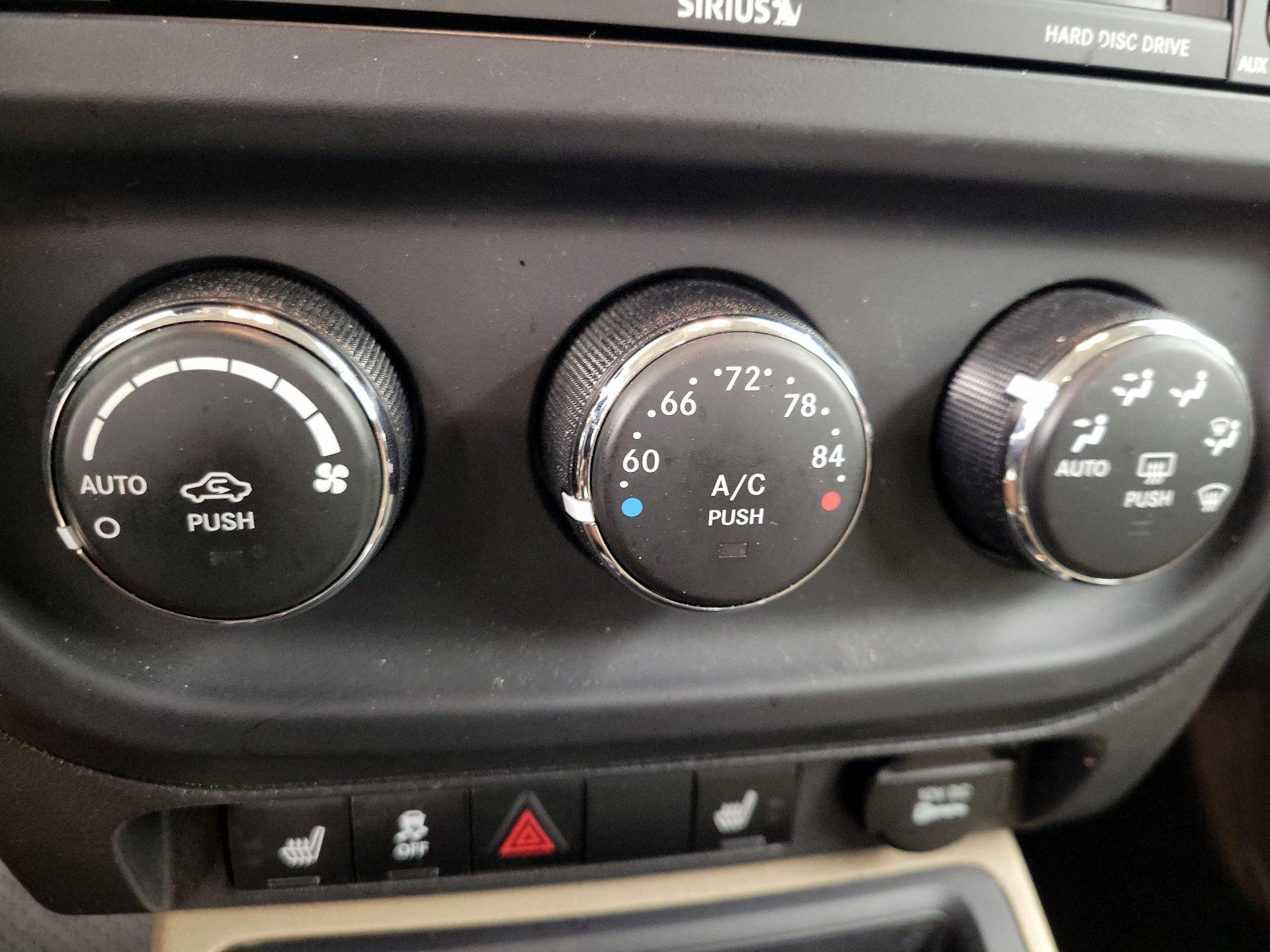 Thumbnail: 2016 Jeep Patriot - 15