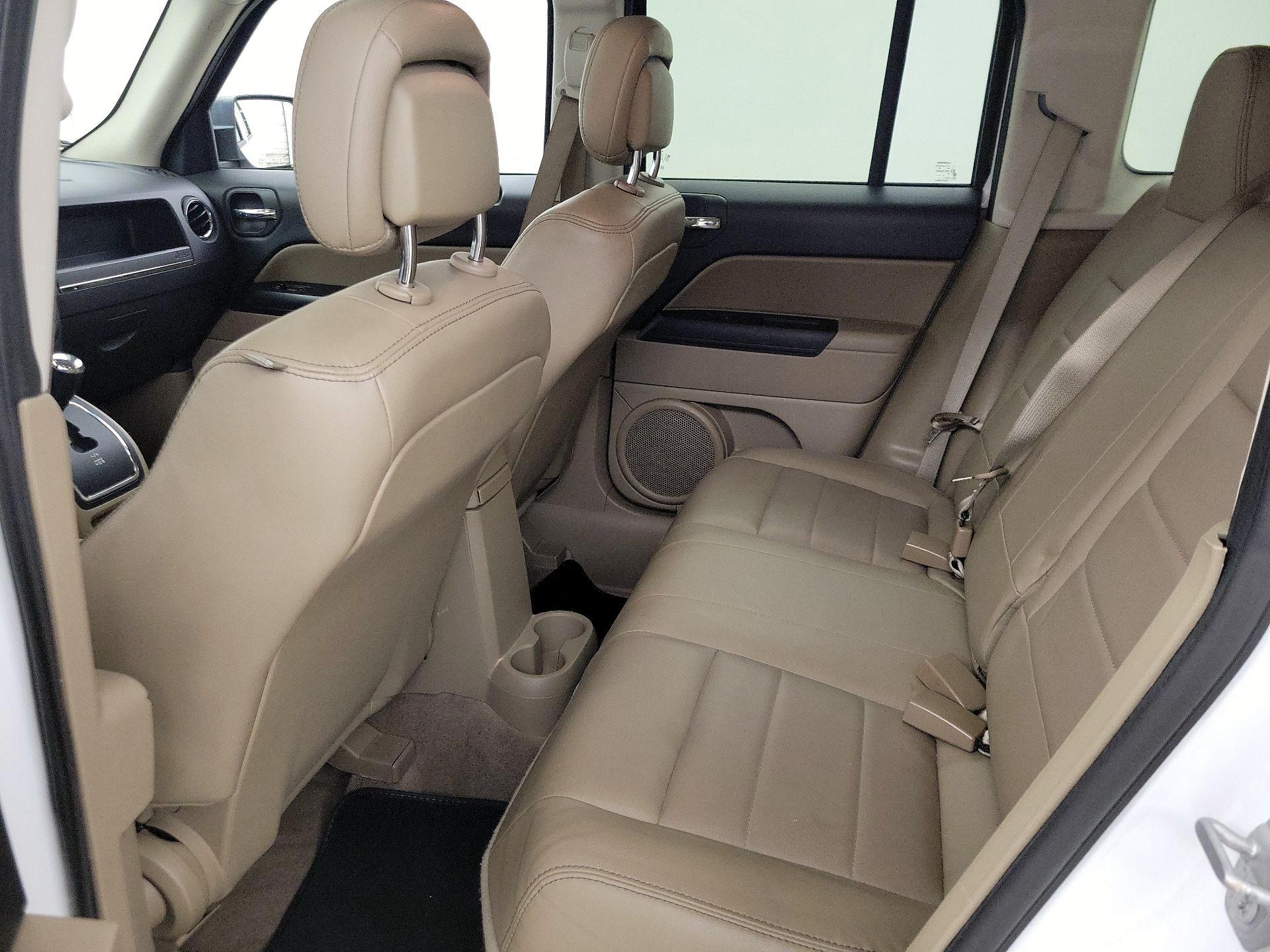 Thumbnail: 2016 Jeep Patriot - 18