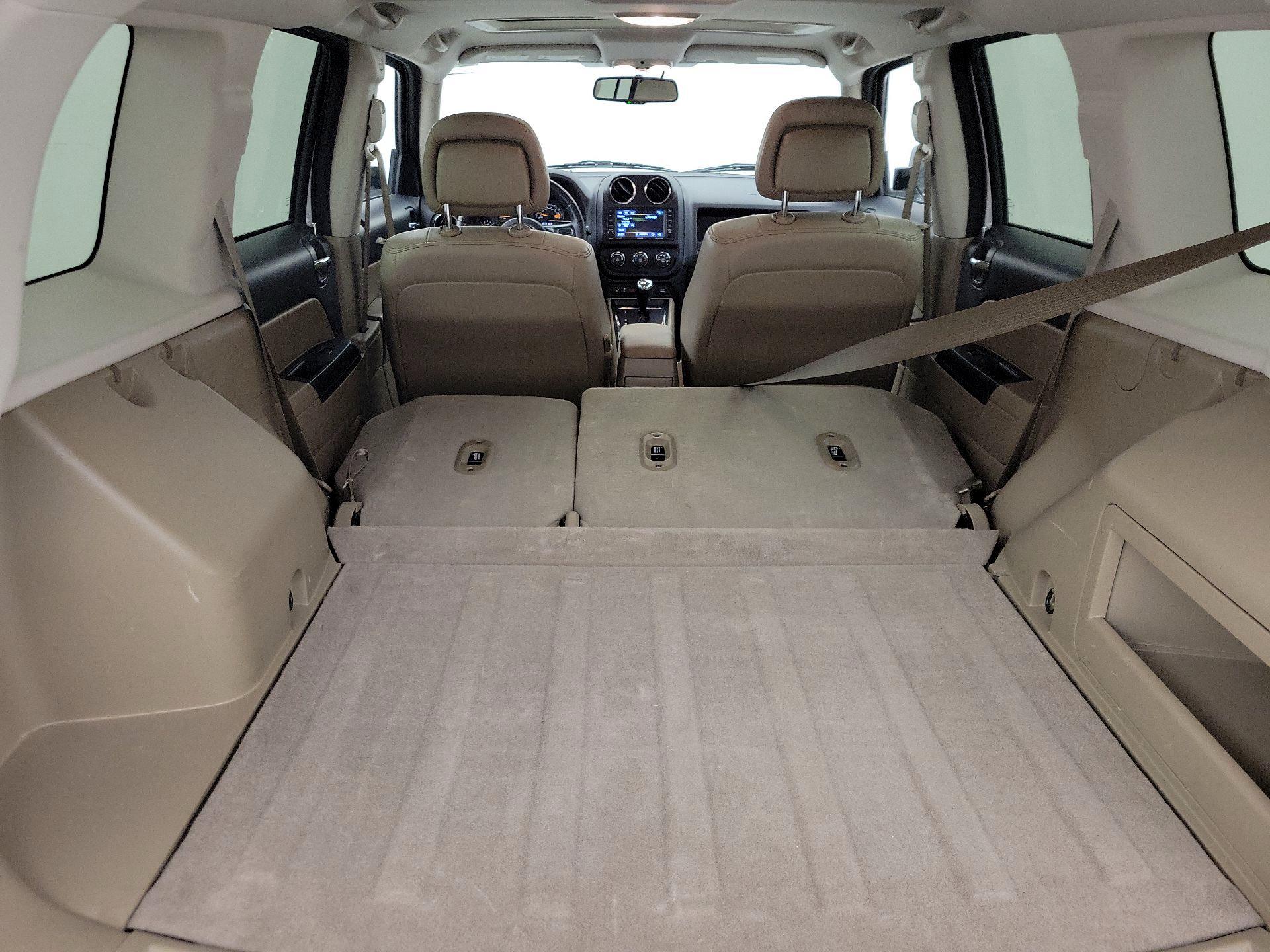 Thumbnail: 2016 Jeep Patriot - 20