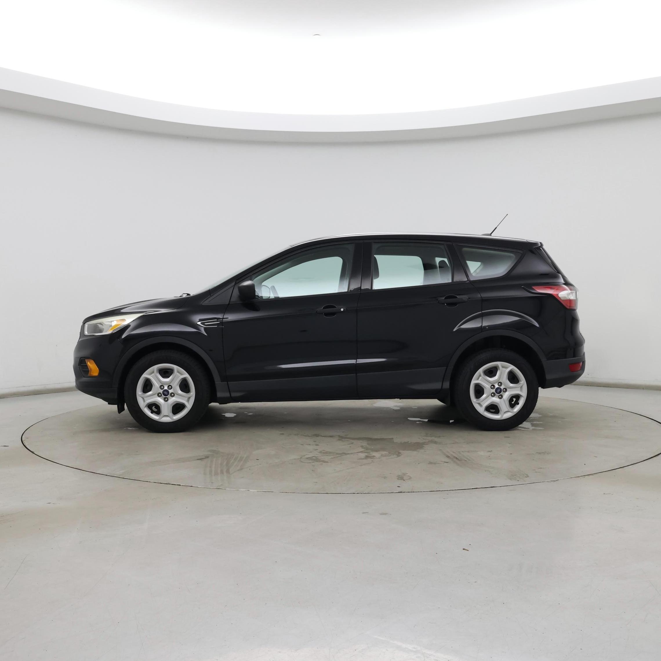Thumbnail: 2017 Ford Escape - 3