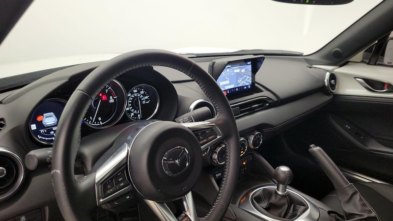 2022 Mazda MX-5 Miata Grand Touring 9