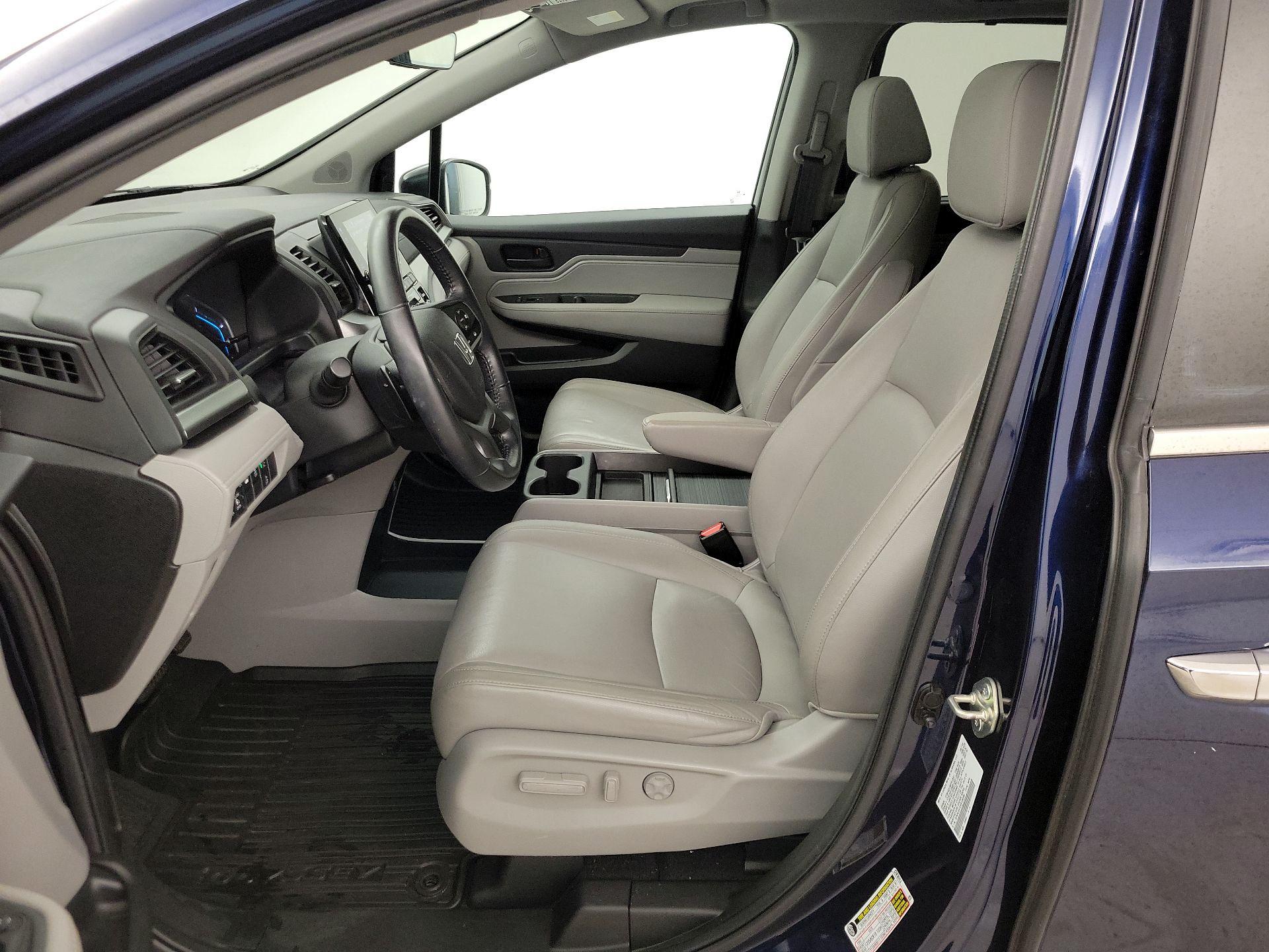 Thumbnail: 2019 Honda Odyssey - 11