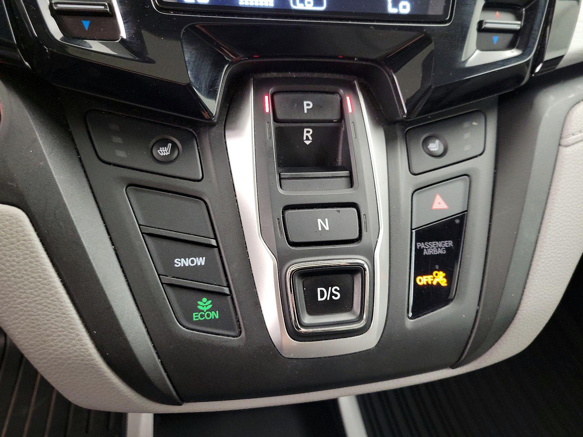 Thumbnail: 2019 Honda Odyssey - 17