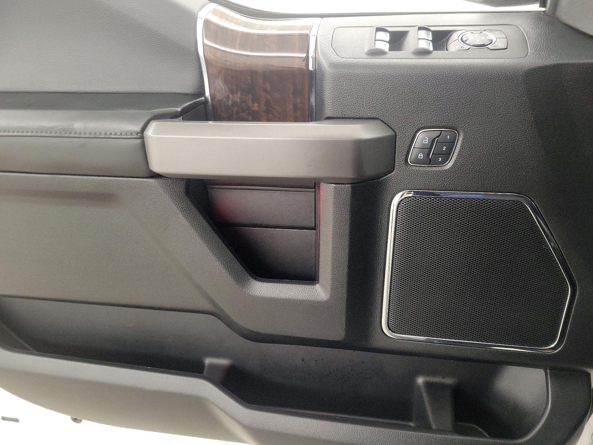 Thumbnail: 2015 Ford F-150 - 12