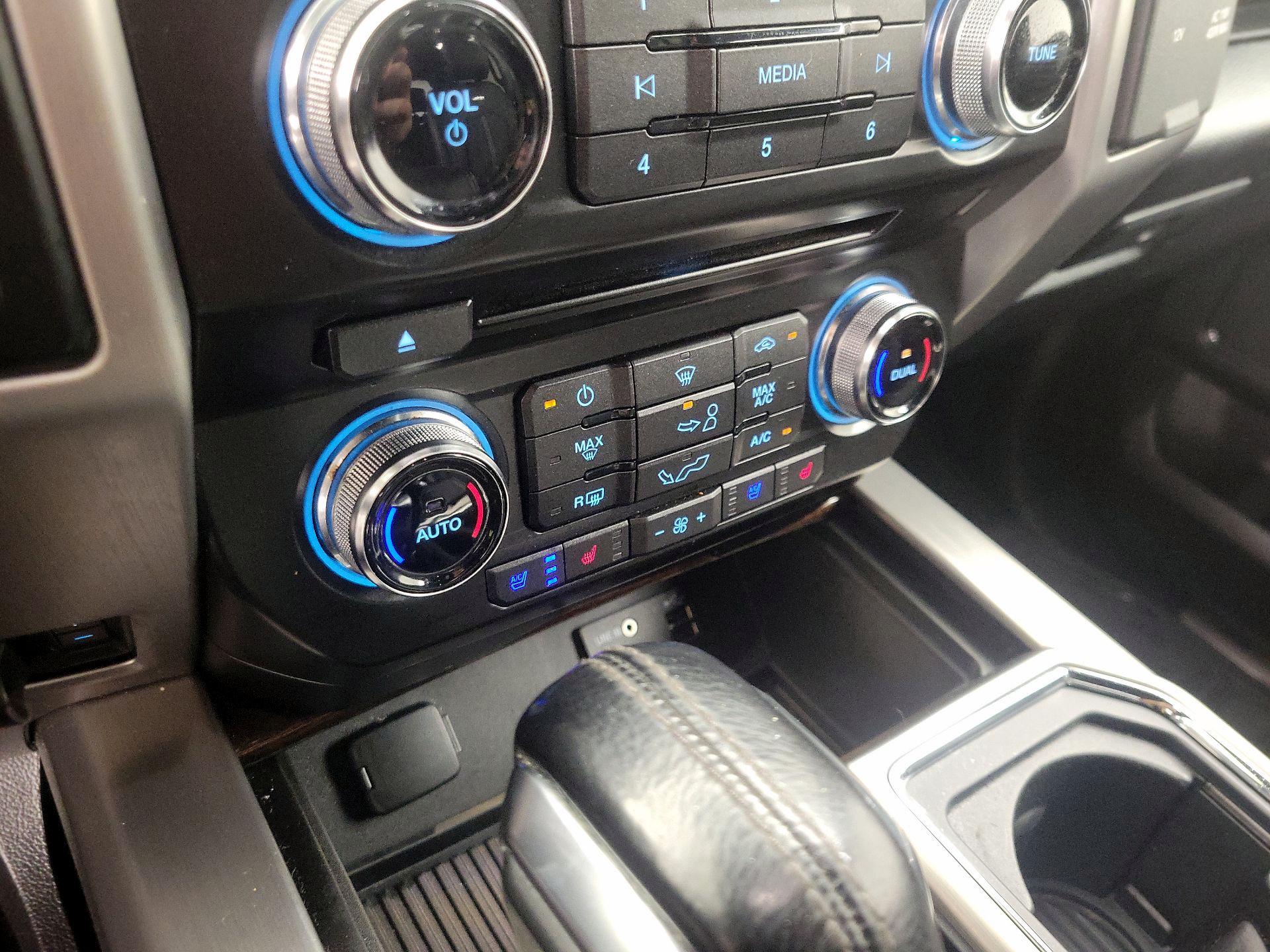 Thumbnail: 2015 Ford F-150 - 16