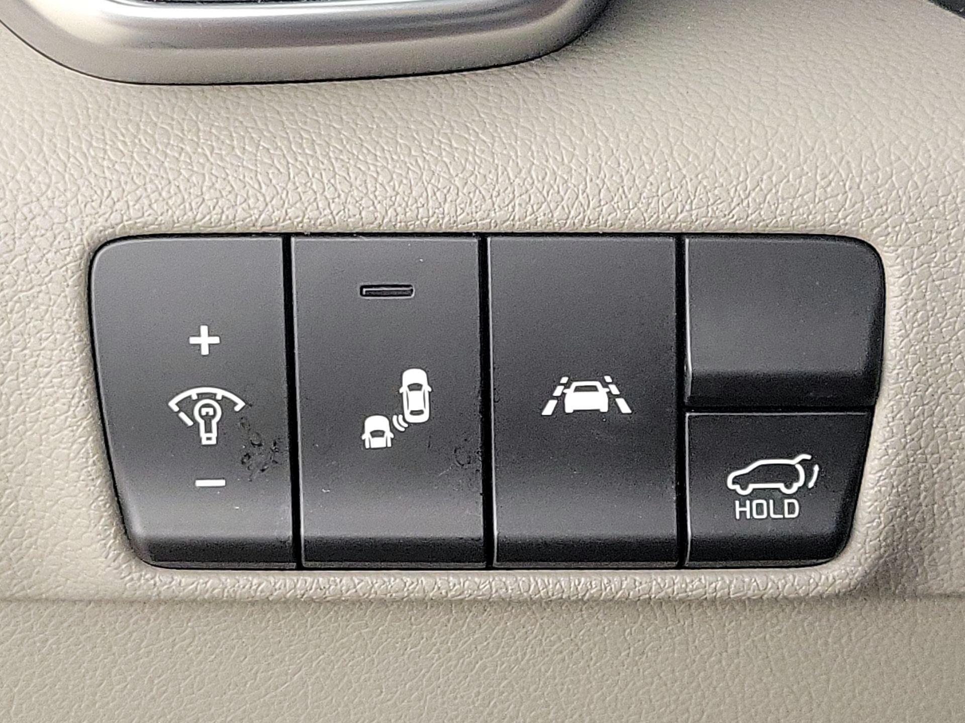 Thumbnail: 2021 Kia Sportage - 13