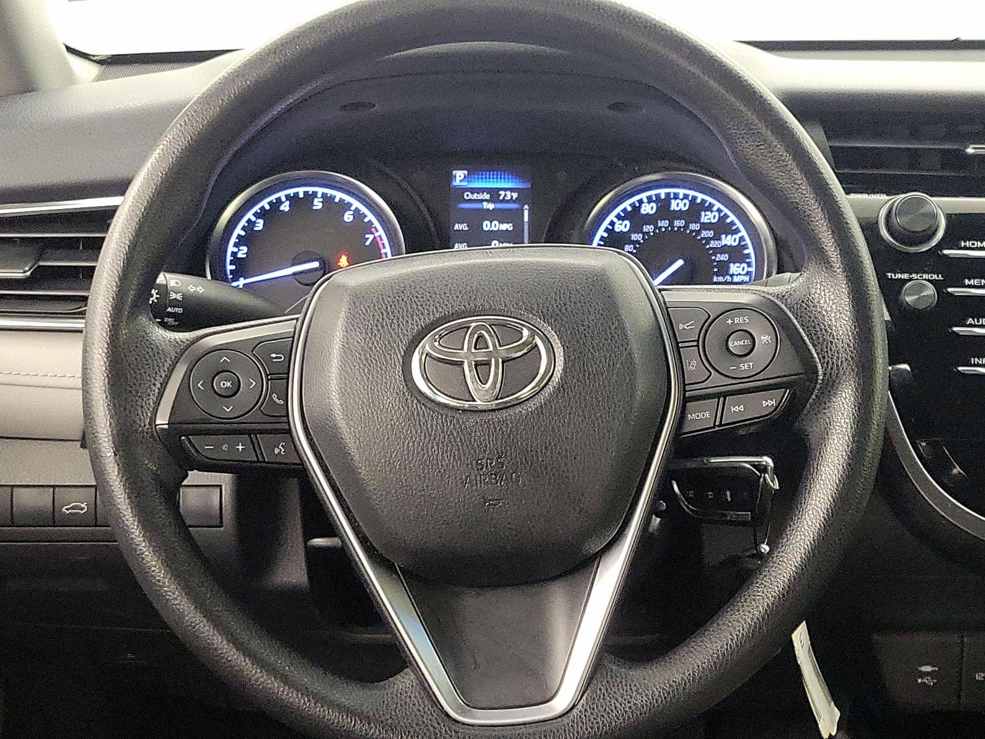 Thumbnail: 2018 Toyota Camry - 10