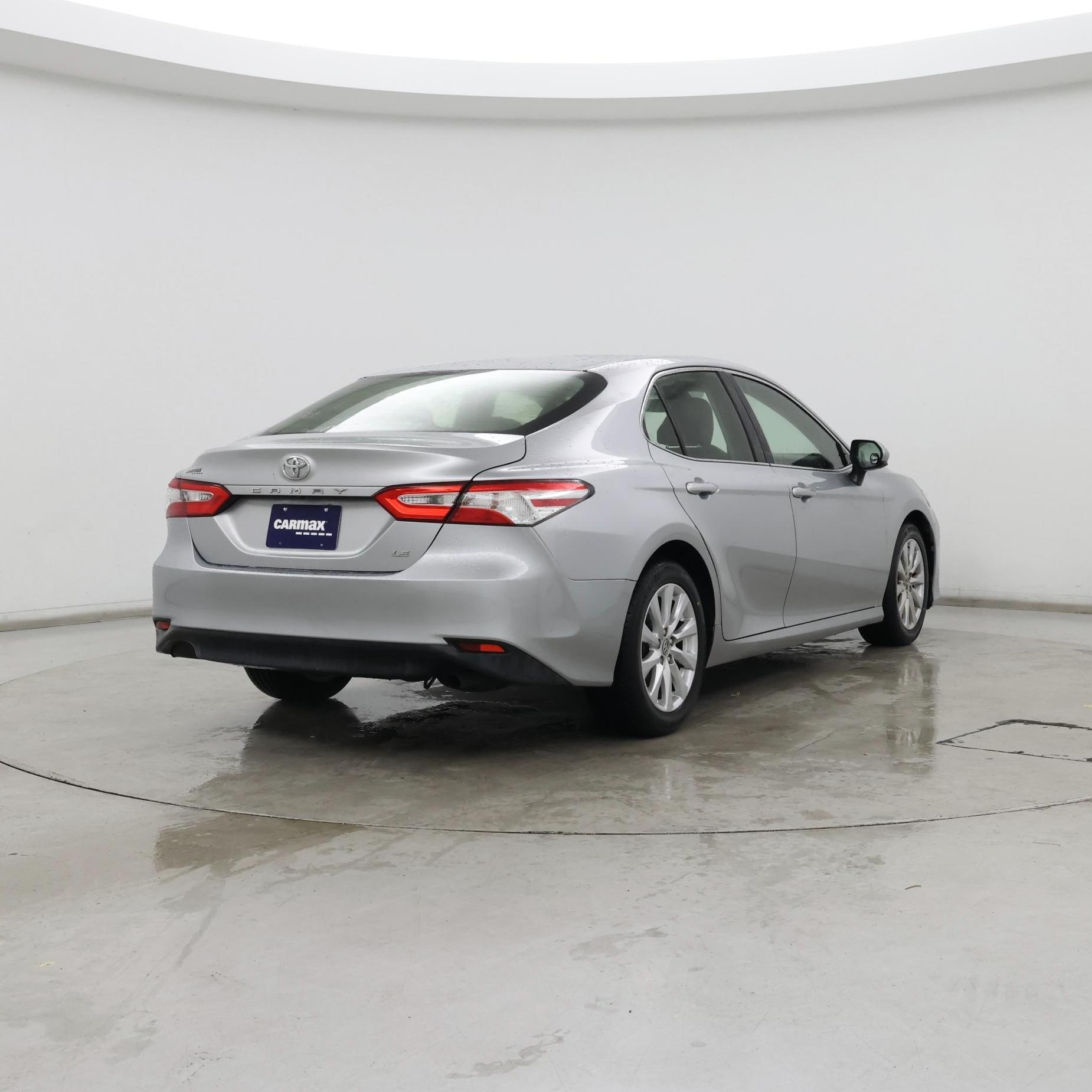 Thumbnail: 2018 Toyota Camry - 8