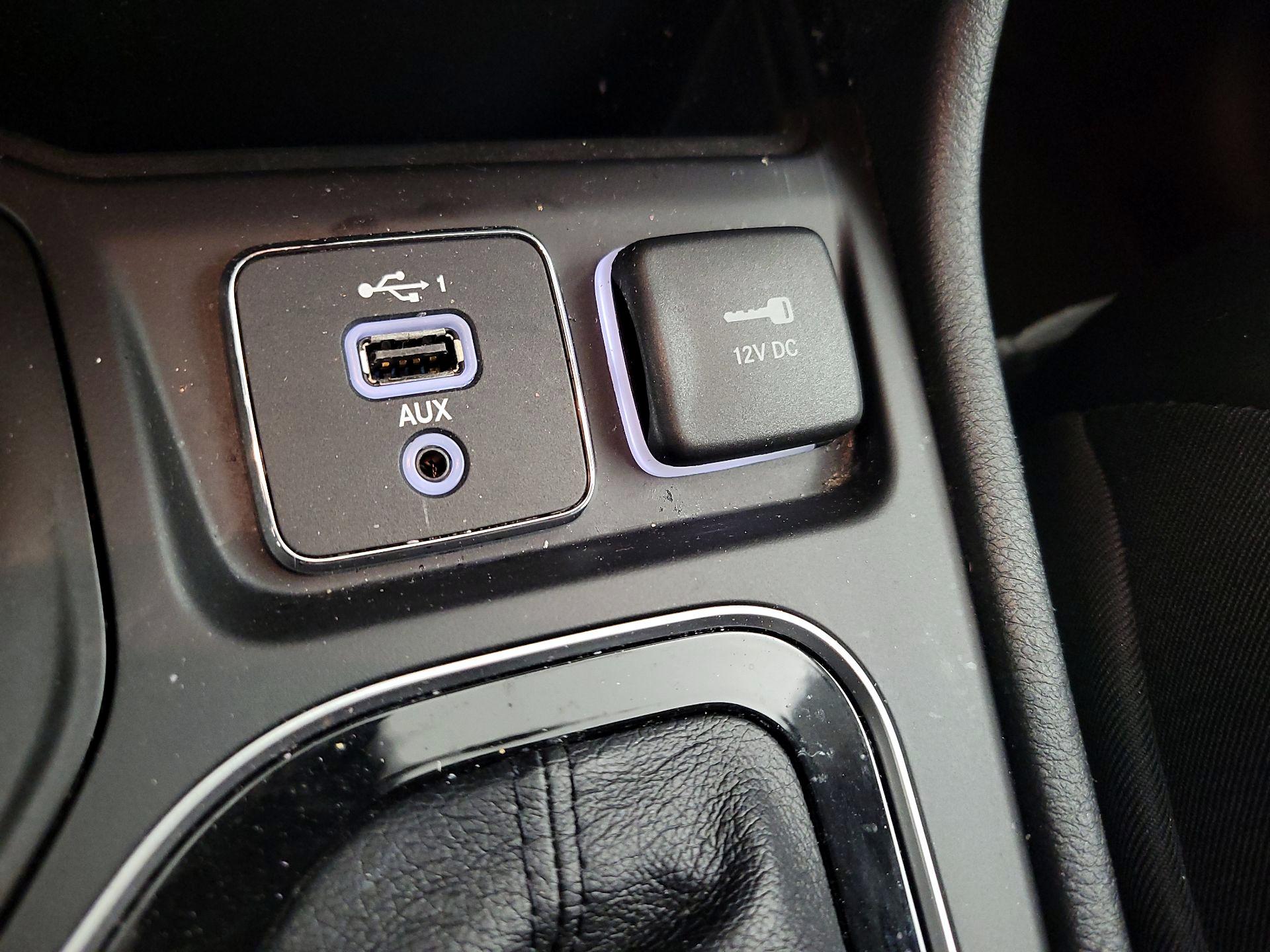 Thumbnail: 2021 Jeep Cherokee - 19