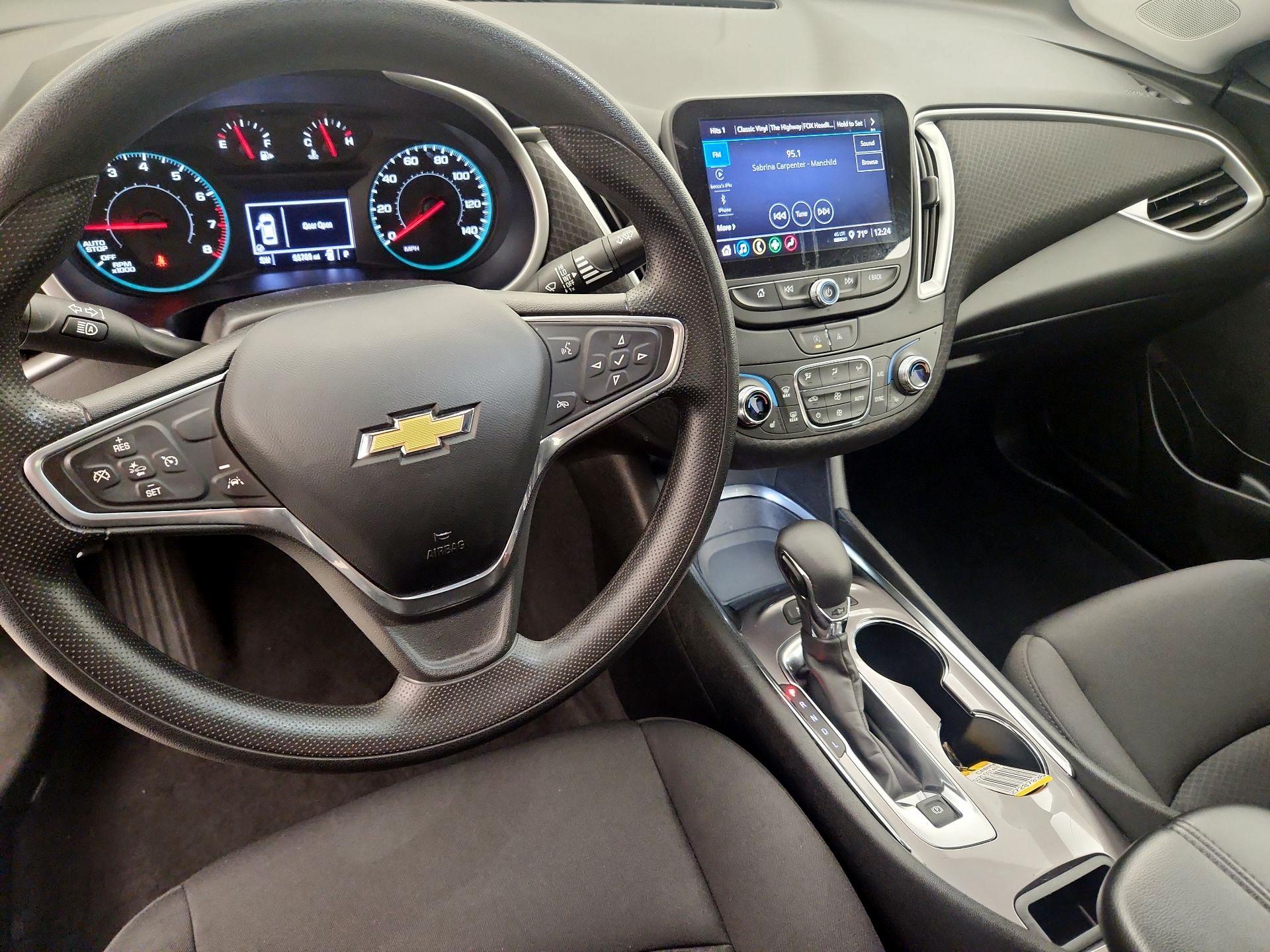 Thumbnail: 2023 Chevrolet Malibu - 9
