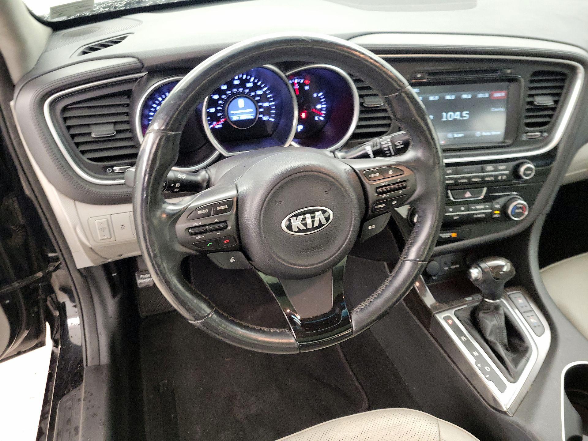 Thumbnail: 2014 Kia Optima - 10