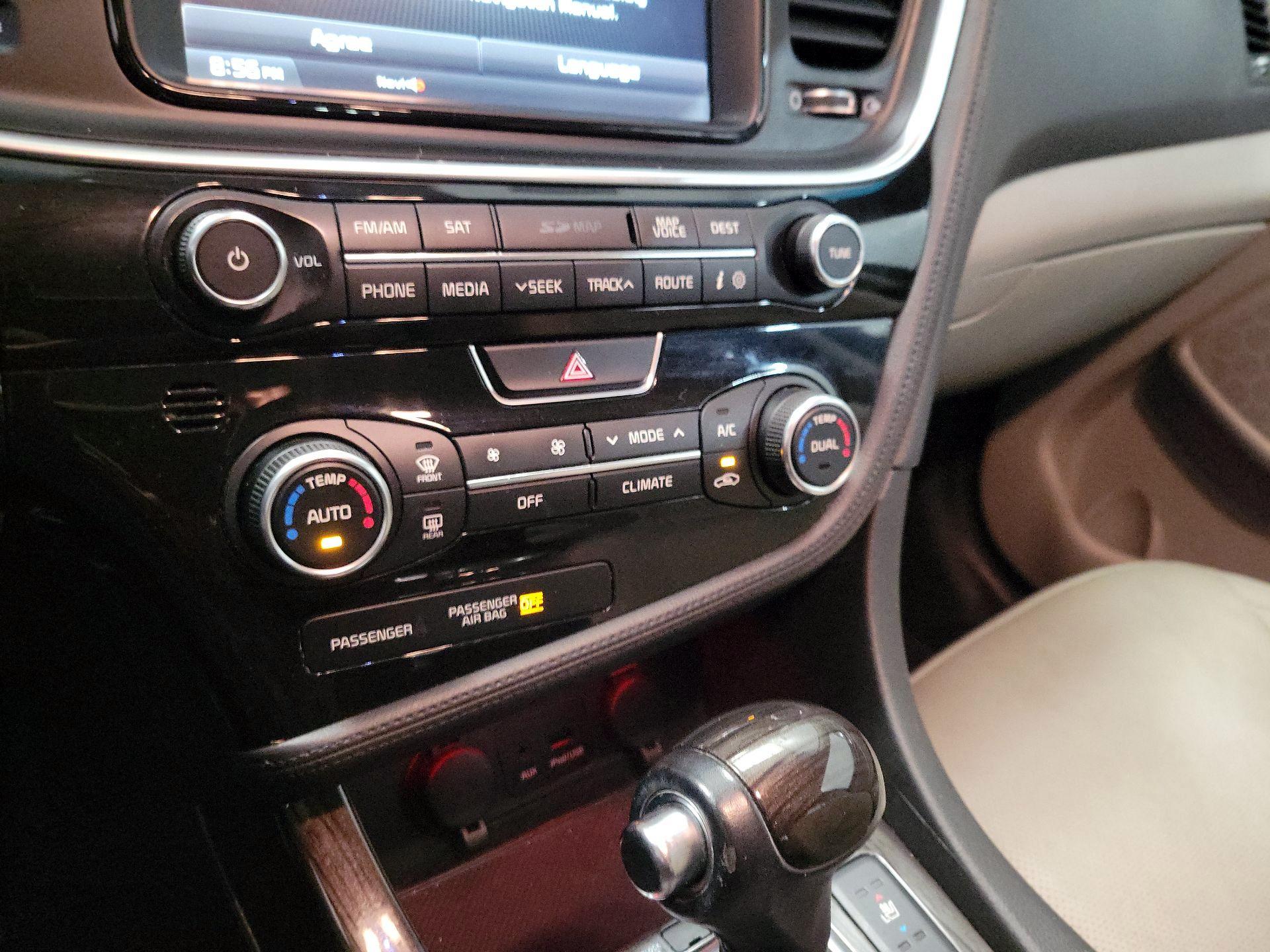 Thumbnail: 2014 Kia Optima - 16