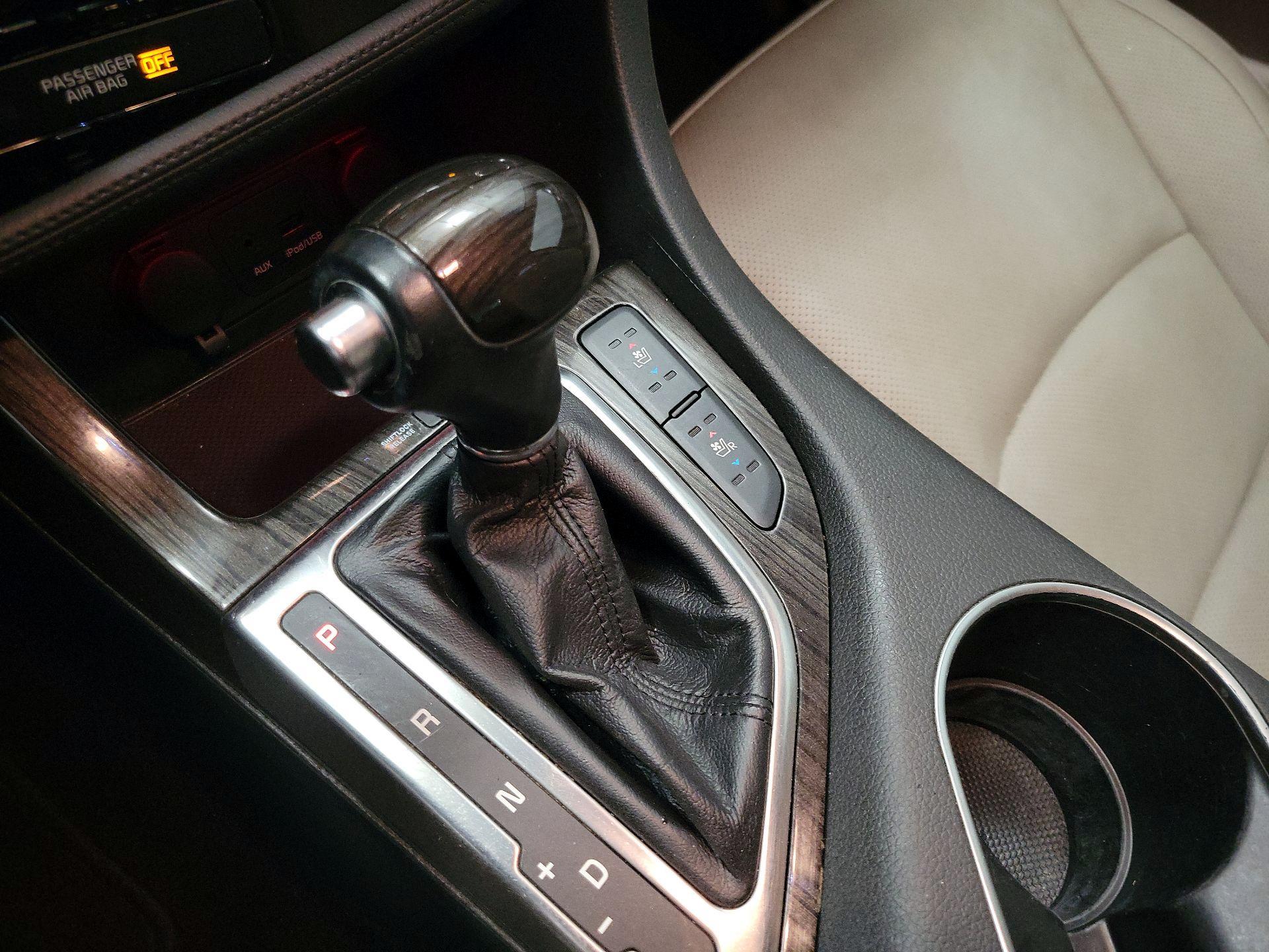 Thumbnail: 2014 Kia Optima - 17