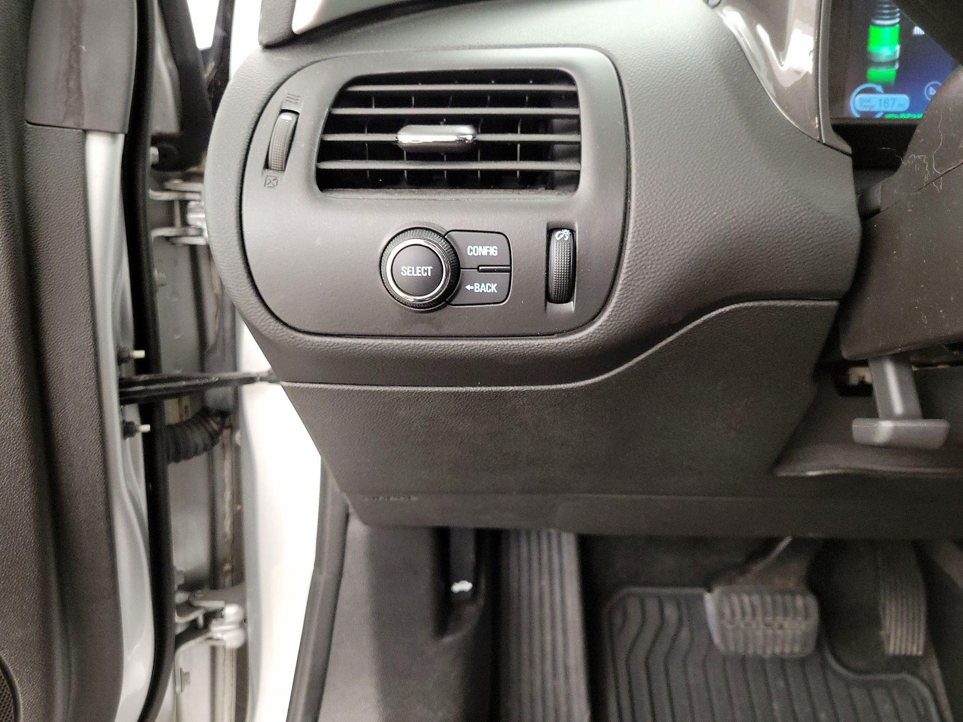 Thumbnail: 2014 Chevrolet Volt - 13