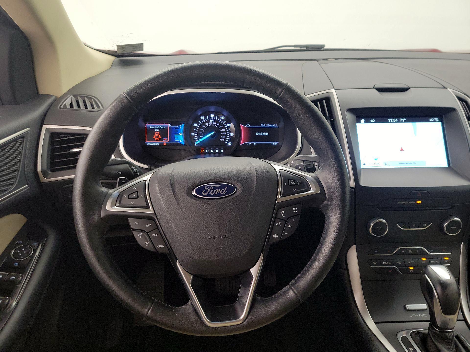 Thumbnail: 2017 Ford Edge - 10