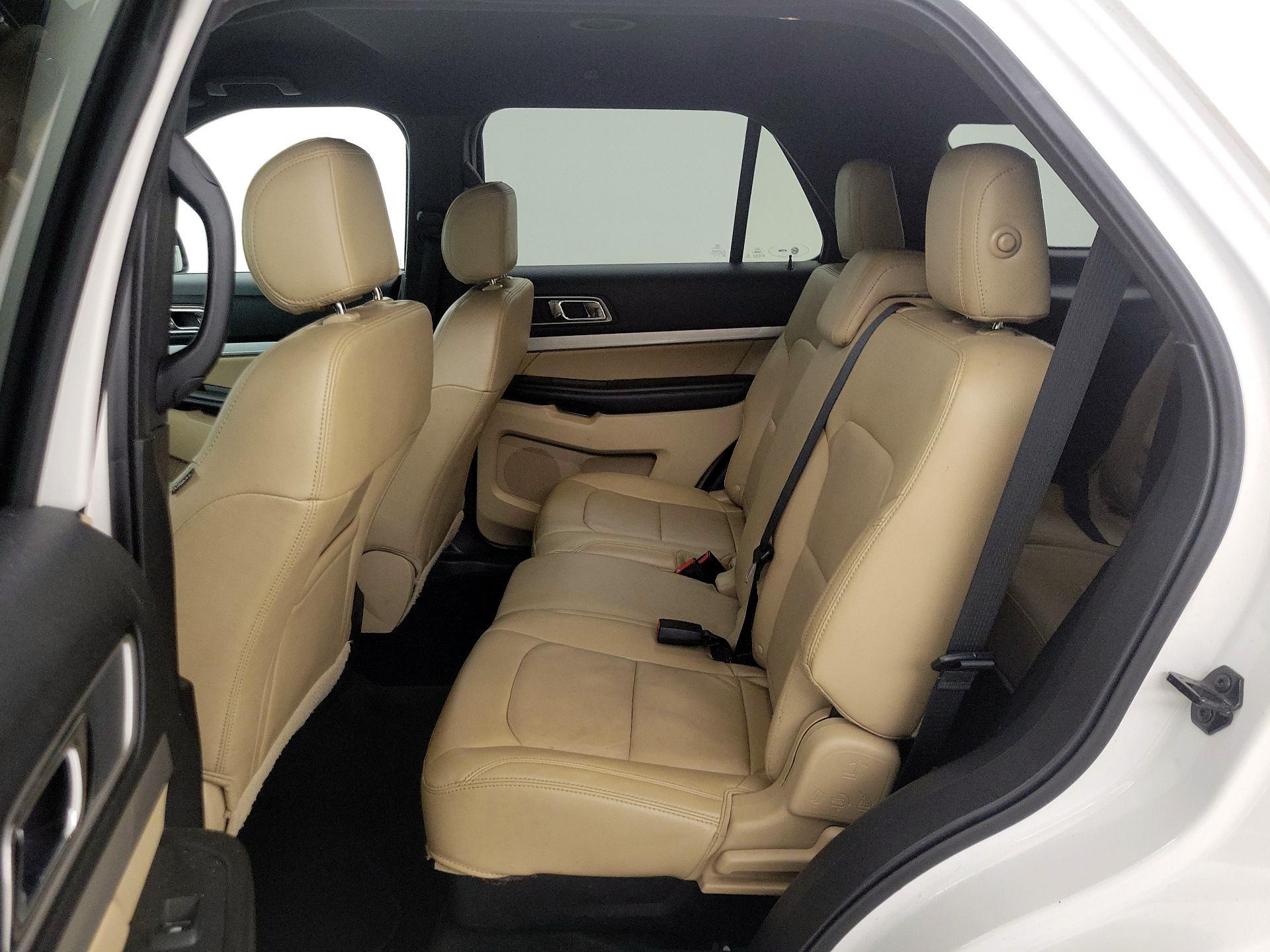Thumbnail: 2016 Ford Explorer - 19