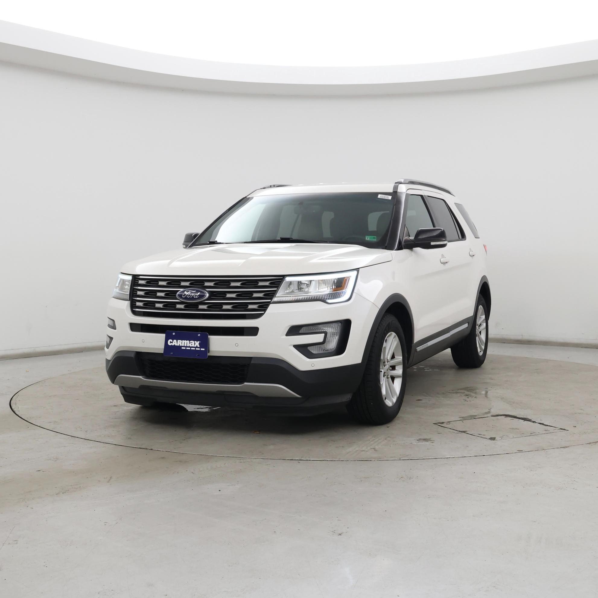 Thumbnail: 2016 Ford Explorer - 4