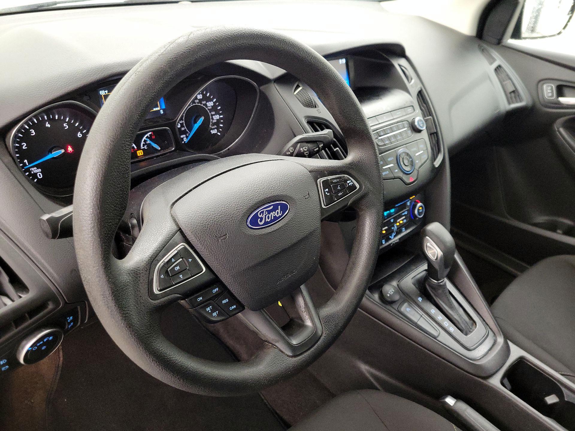 Thumbnail: 2018 Ford Focus - 9