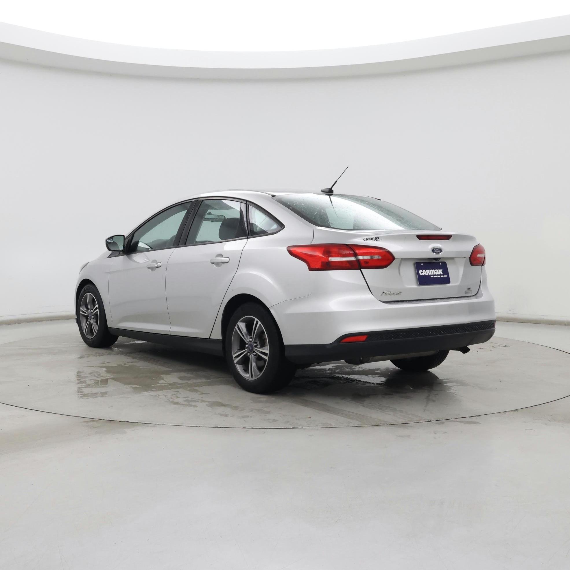 Thumbnail: 2018 Ford Focus - 2