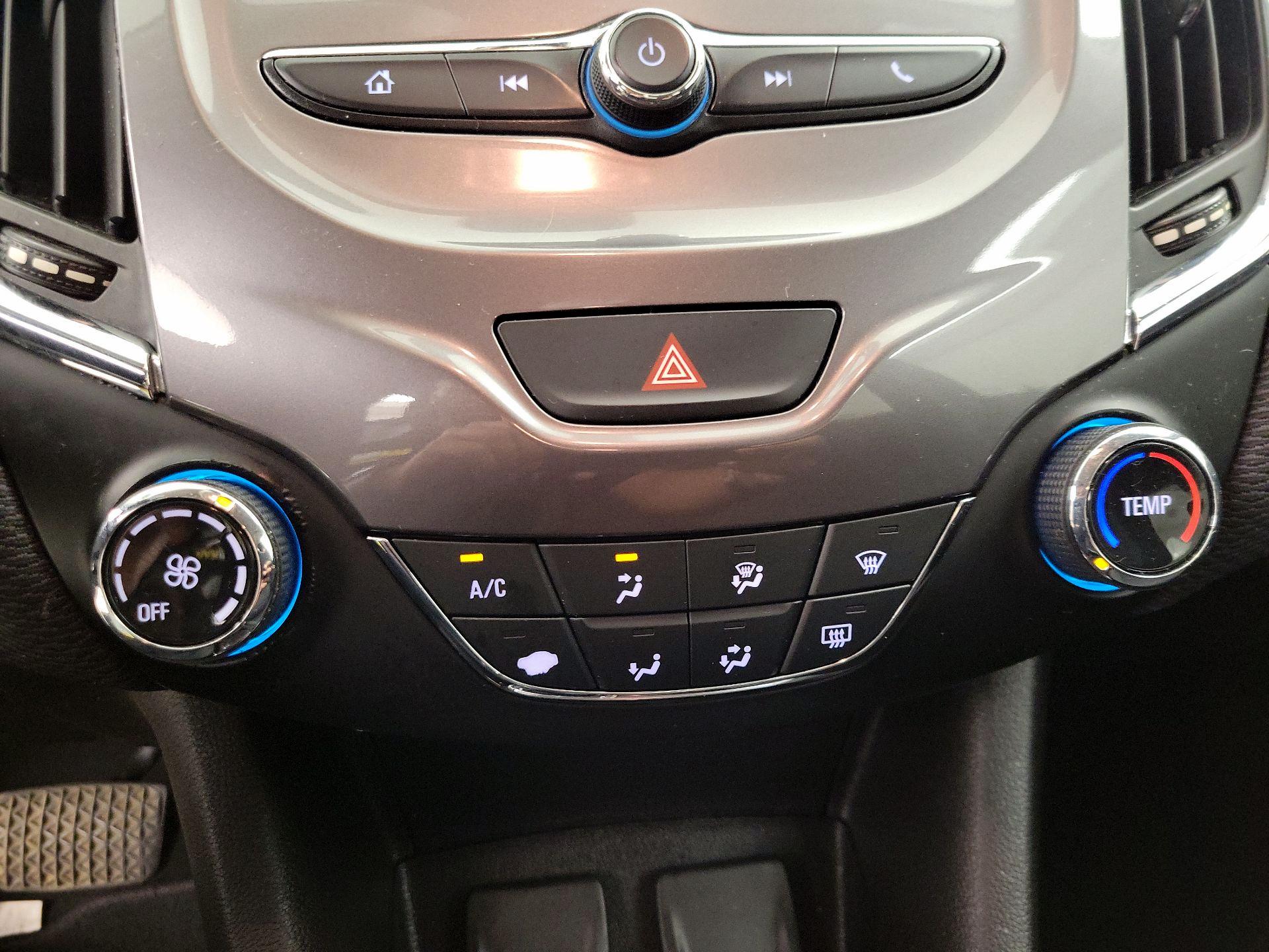 Thumbnail: 2017 Chevrolet Cruze - 16