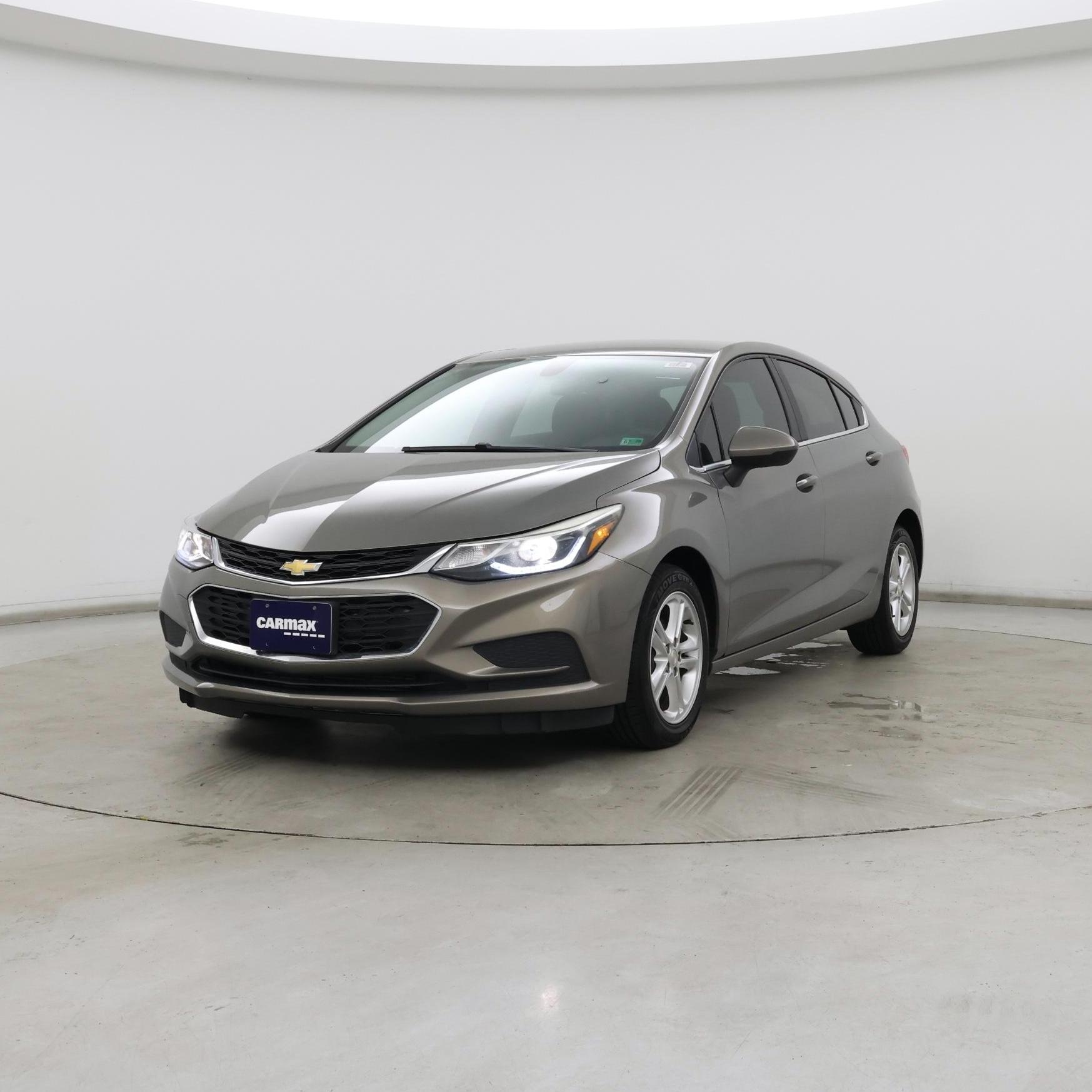 Thumbnail: 2017 Chevrolet Cruze - 4