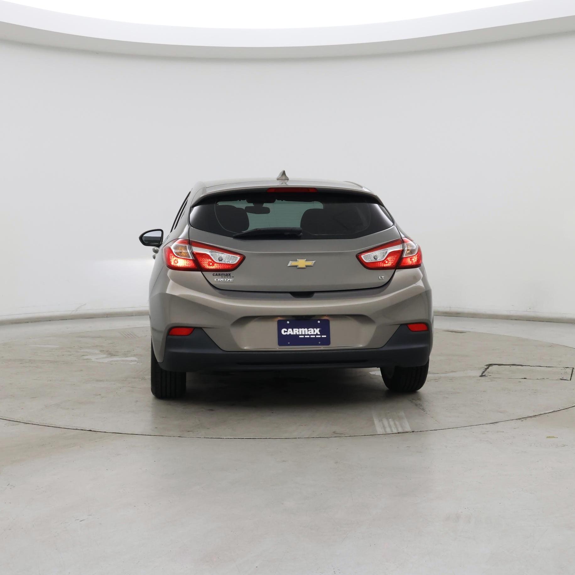 Thumbnail: 2017 Chevrolet Cruze - 6