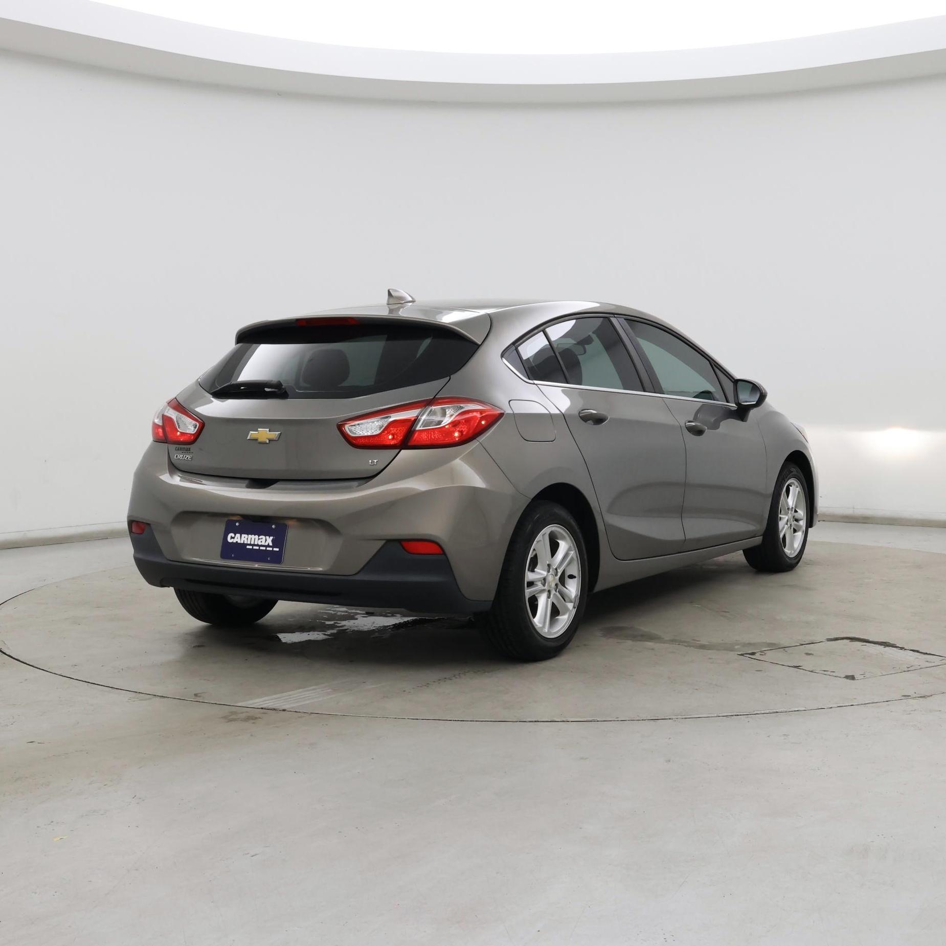 Thumbnail: 2017 Chevrolet Cruze - 8