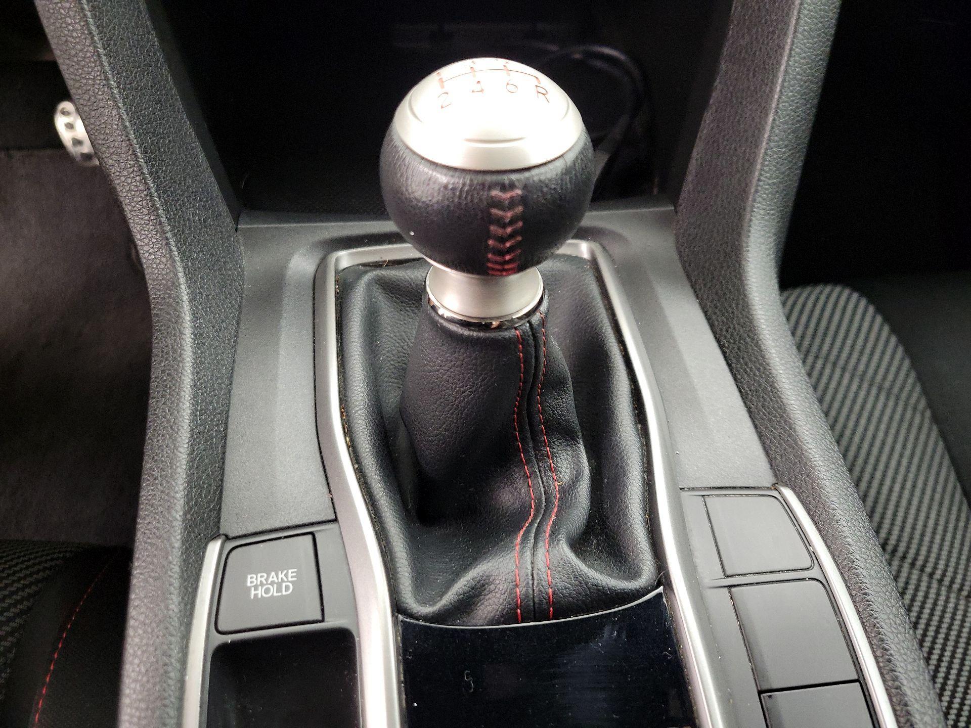 Thumbnail: 2019 Honda Civic - 17